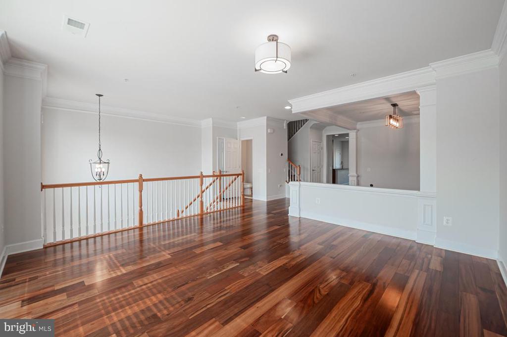 2380 BROOKMOOR LANE