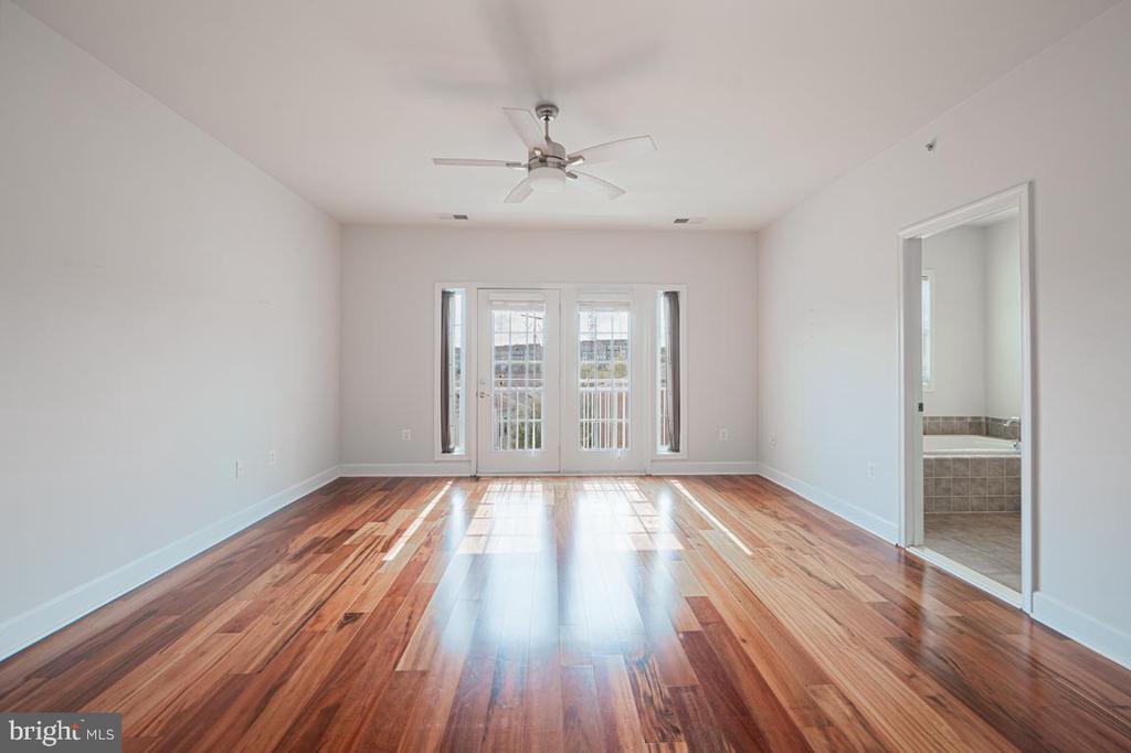 2380 BROOKMOOR LANE