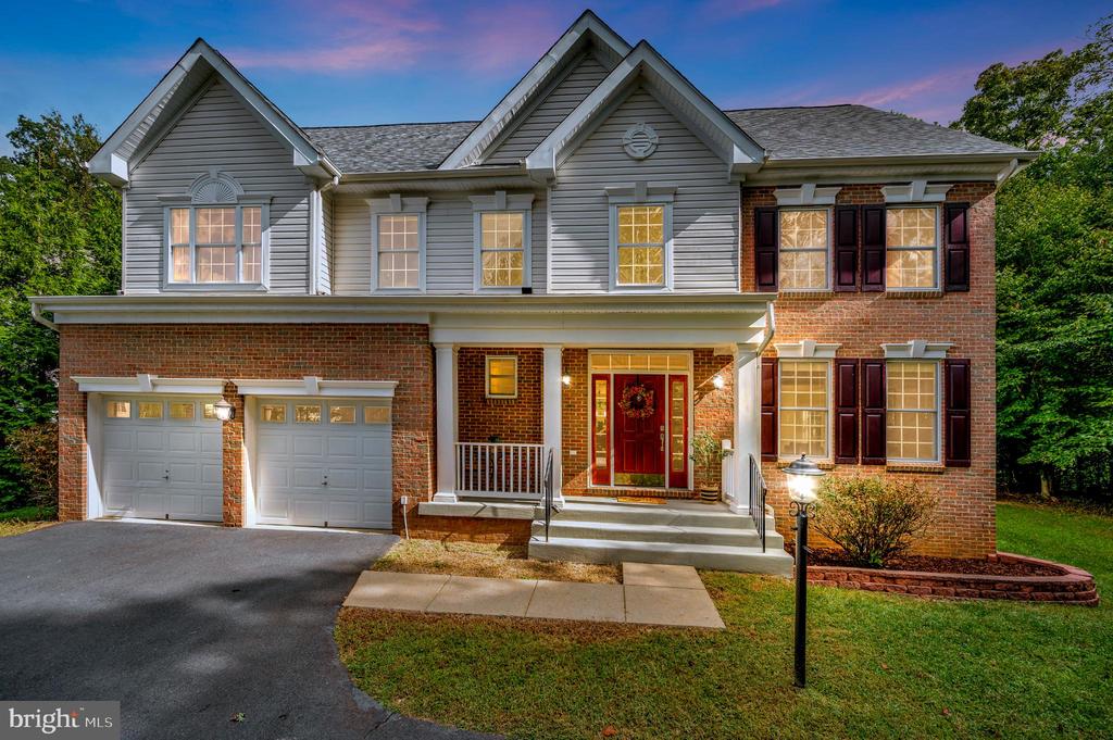 5300 AUSTRA PLACE