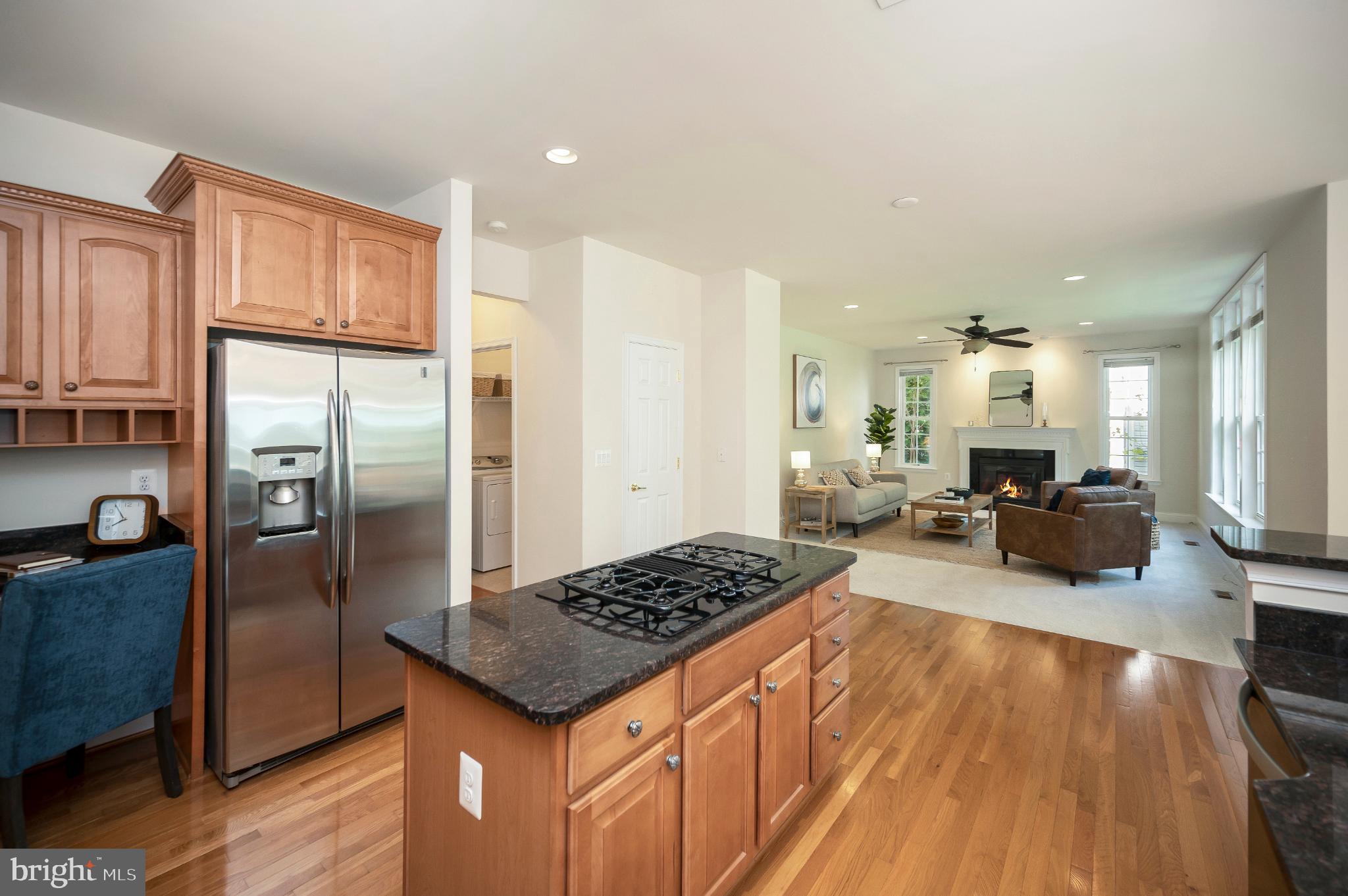 5300 AUSTRA PLACE