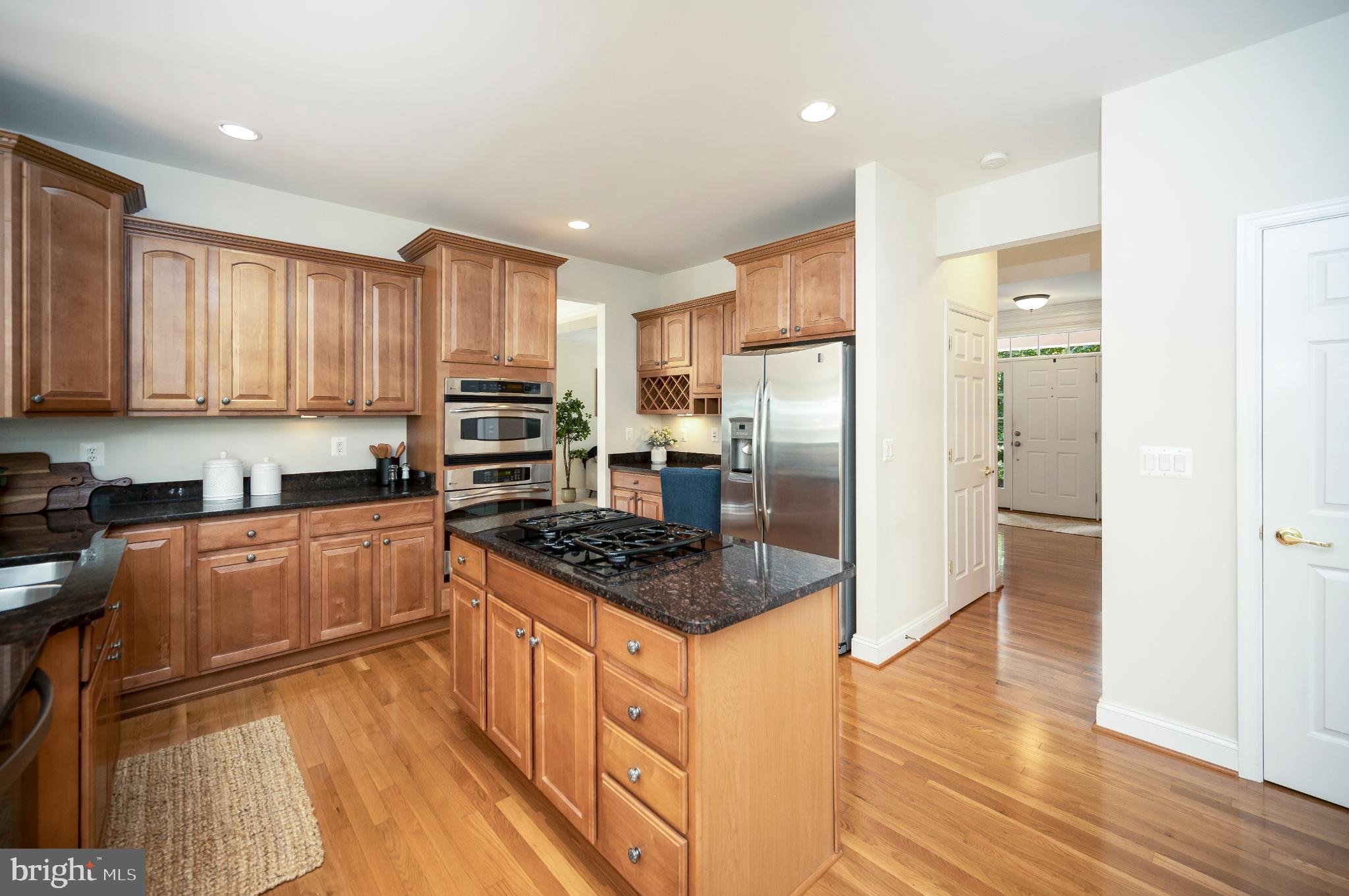 5300 AUSTRA PLACE