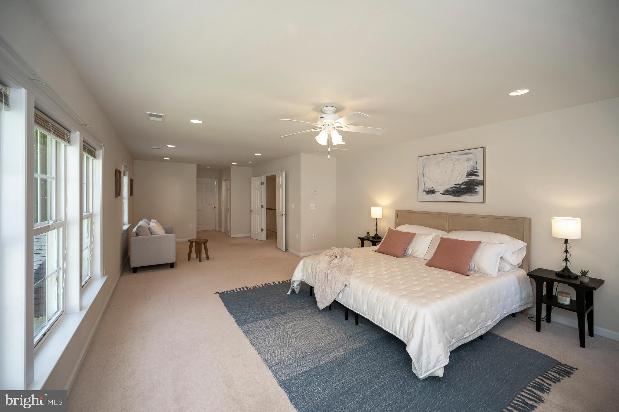 5300 AUSTRA PLACE