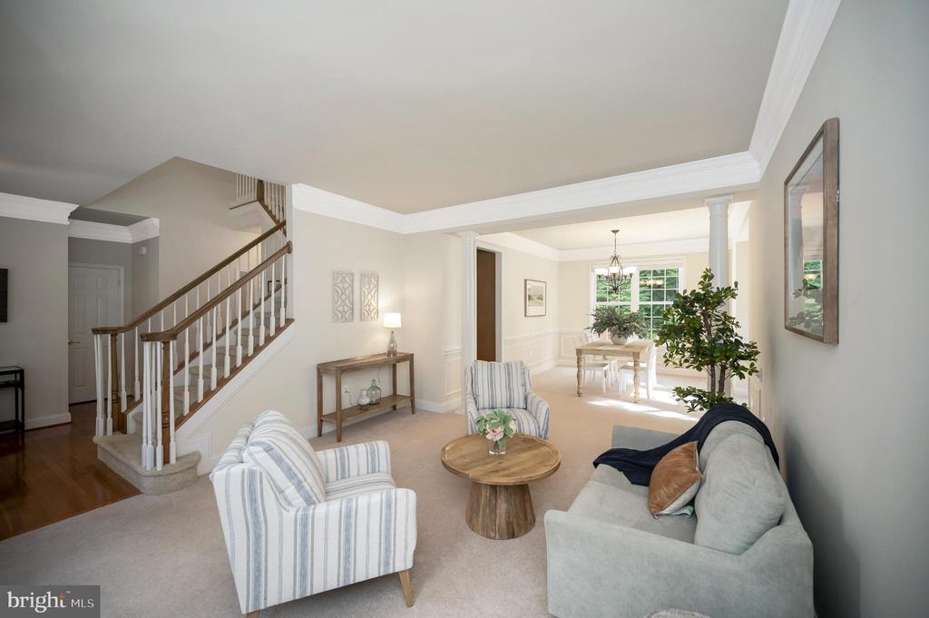 5300 AUSTRA PLACE