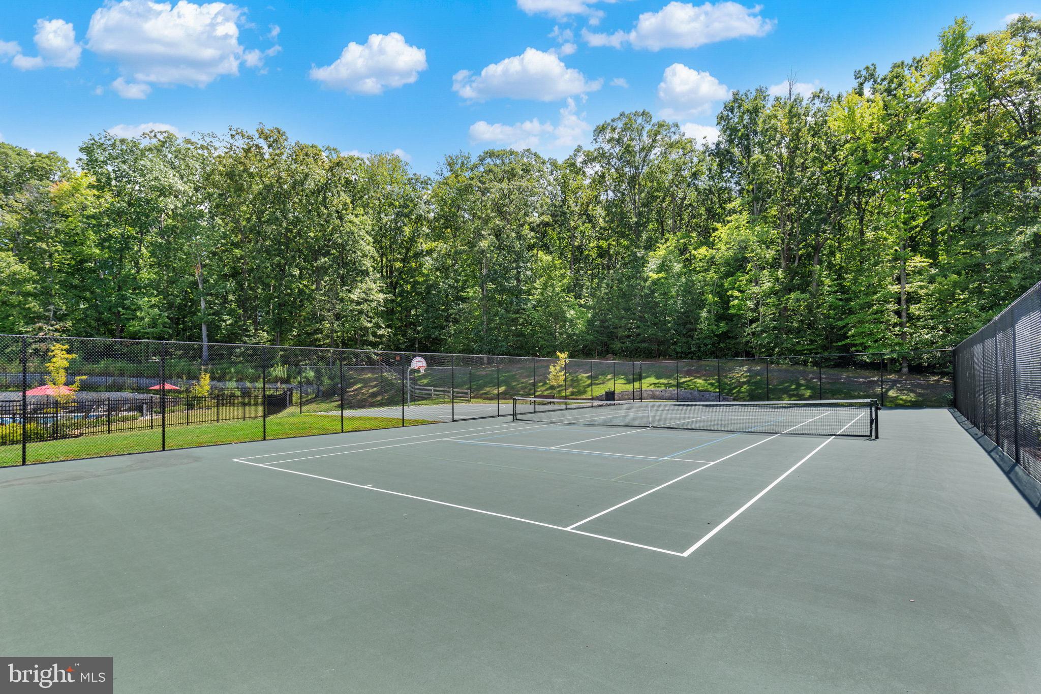 1744 HARTFIELD COURT