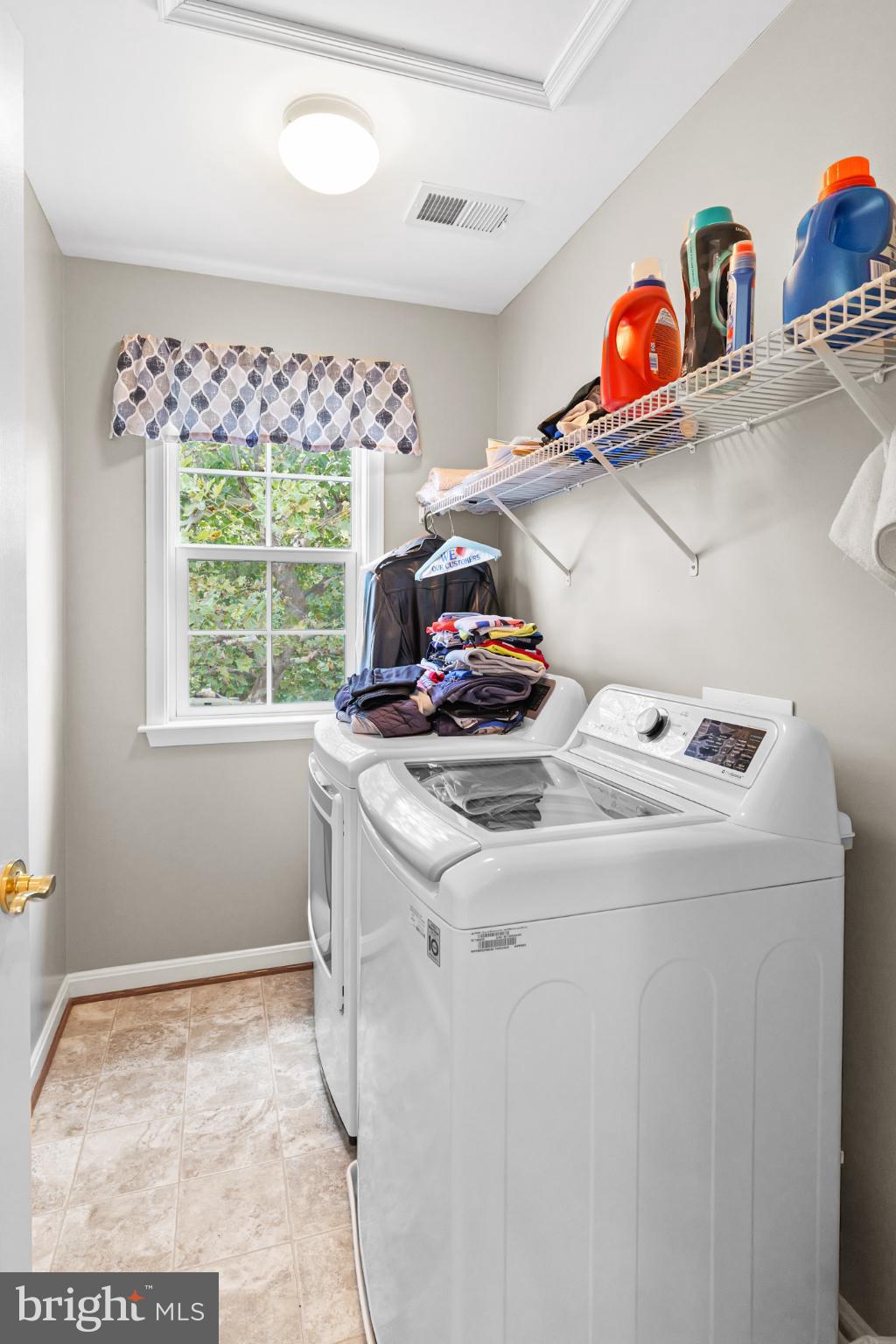 8931 YELLOWLEG COURT