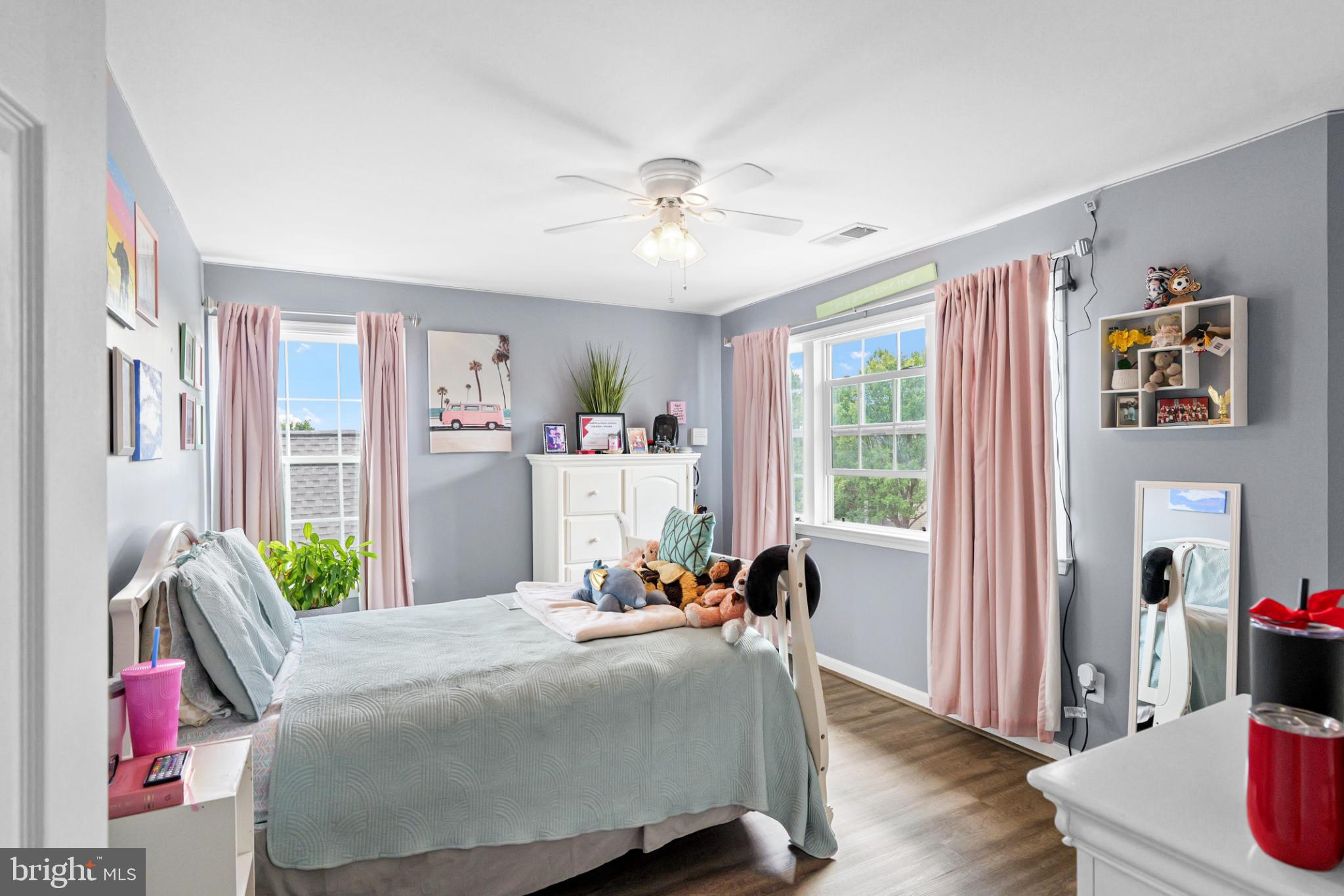 8931 YELLOWLEG COURT