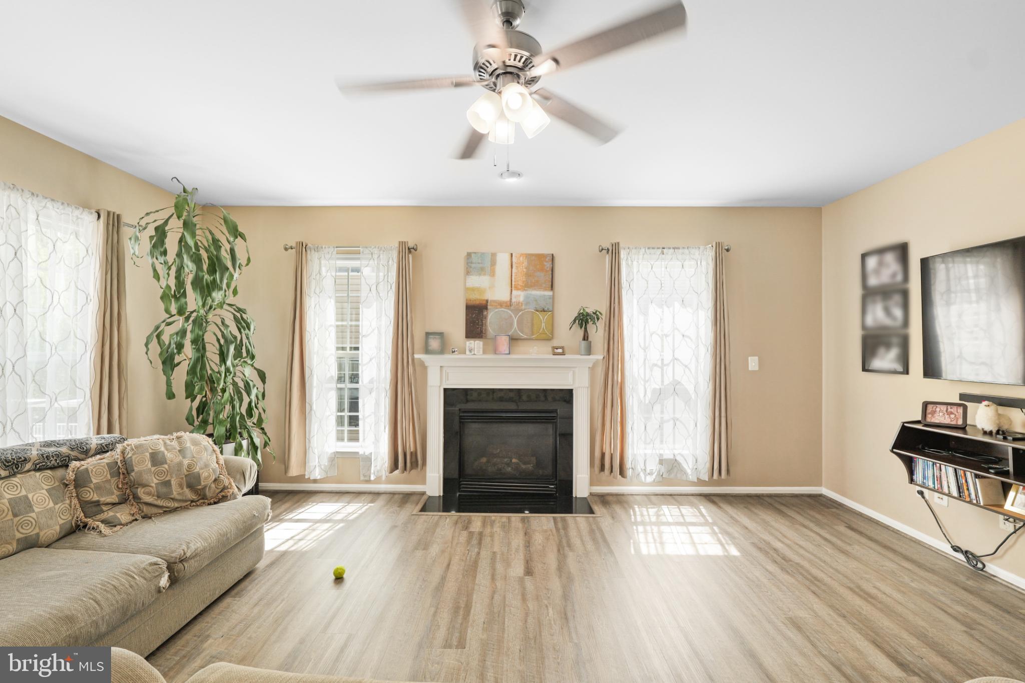 8931 YELLOWLEG COURT