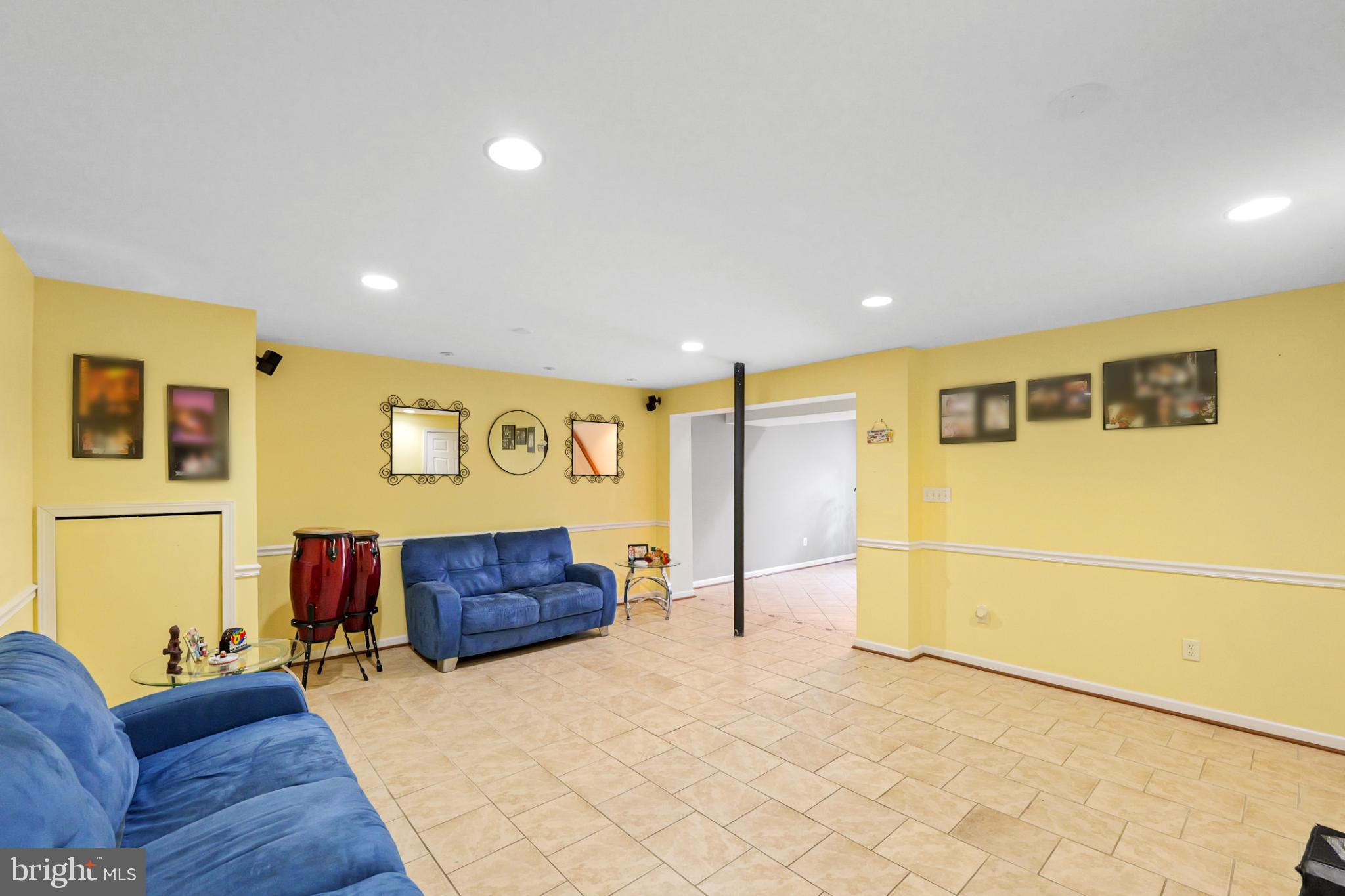 8931 YELLOWLEG COURT