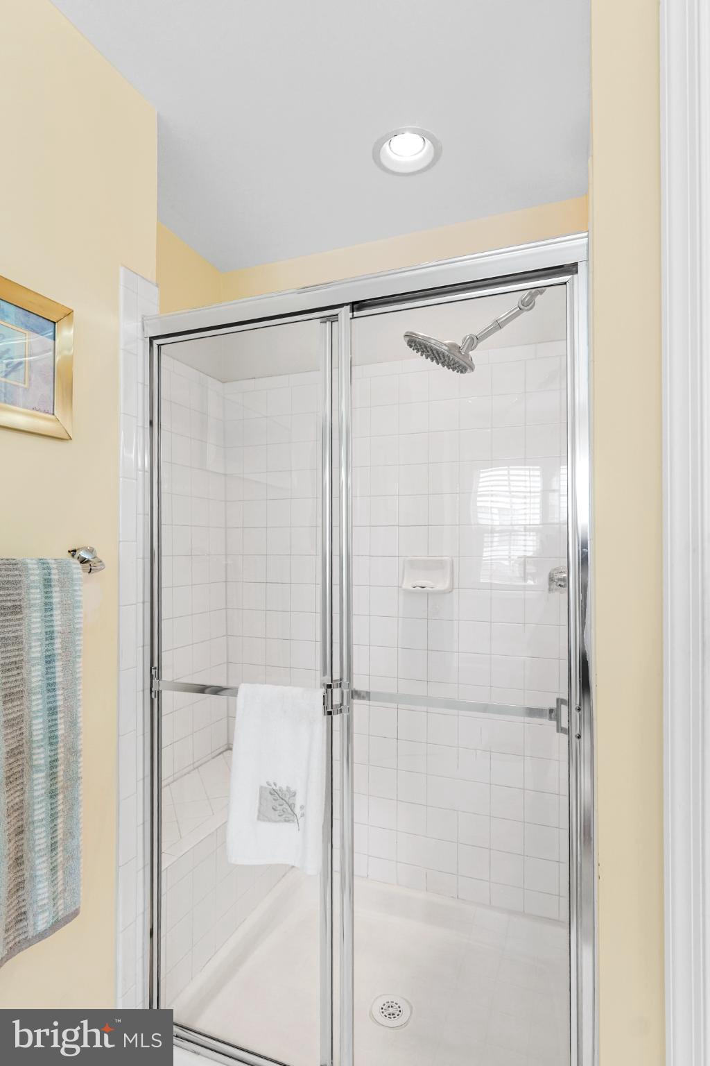 8931 YELLOWLEG COURT