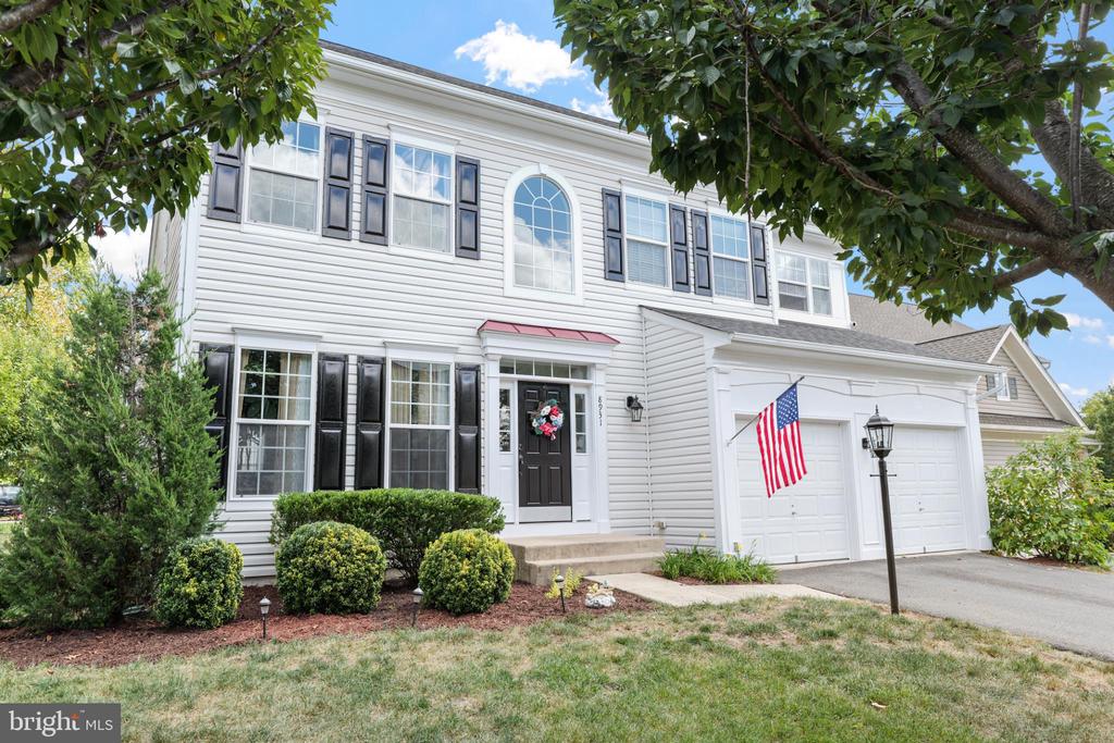 8931 YELLOWLEG COURT