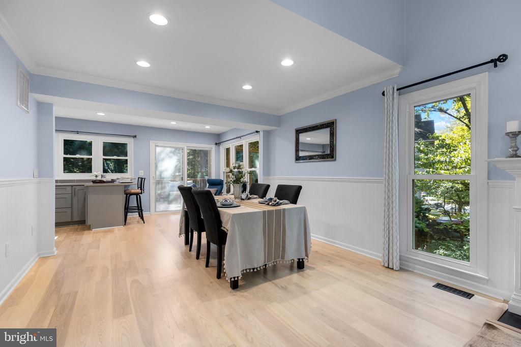 15062 LINDENBERRY LANE