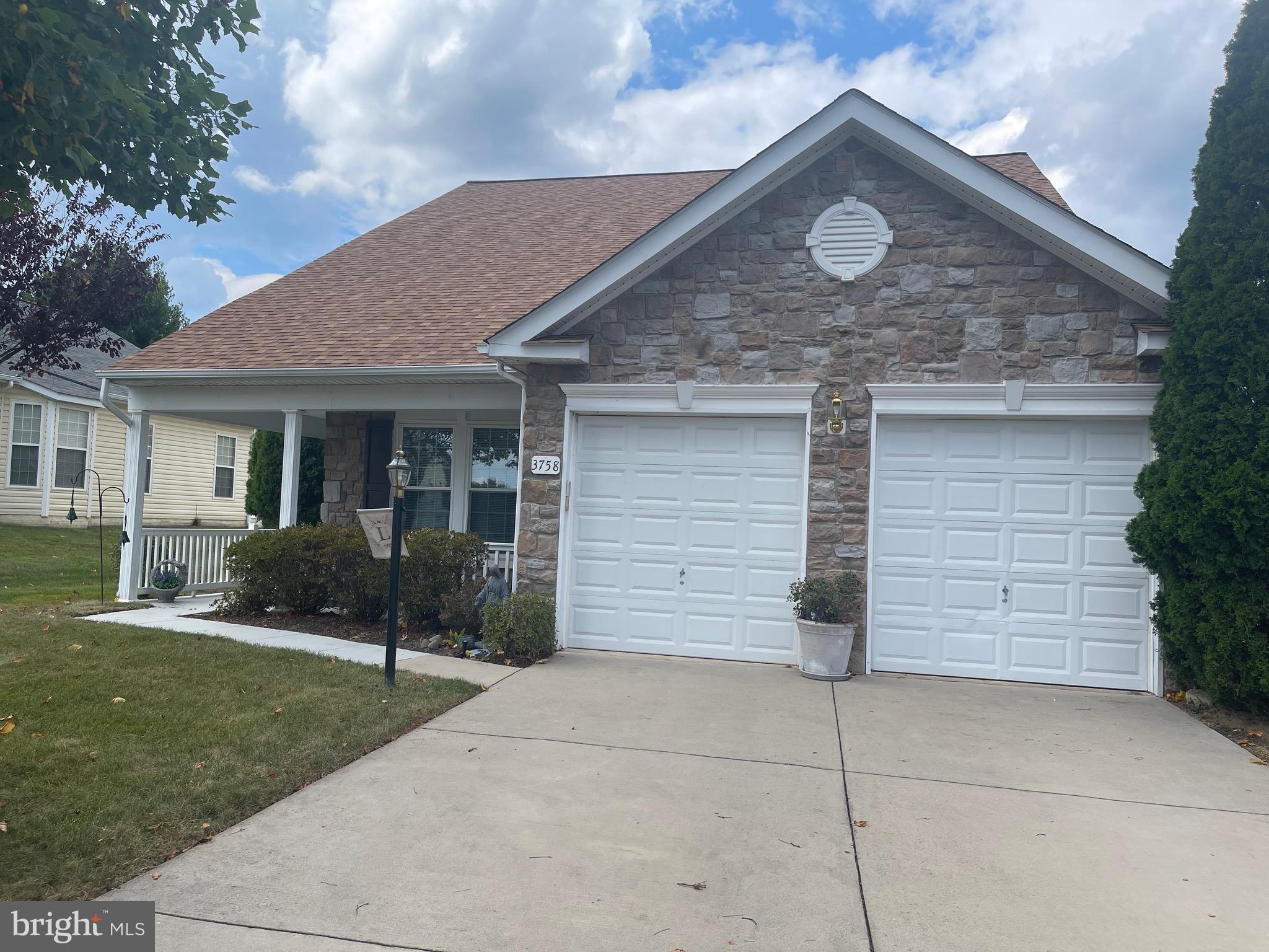 3758 BLOWING LEAF PLACE