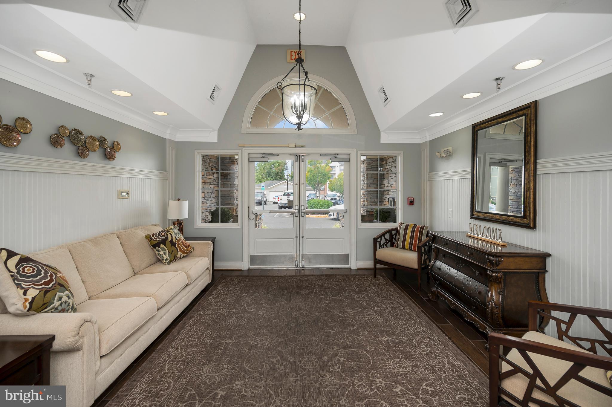 1641 LADUE COURT 203