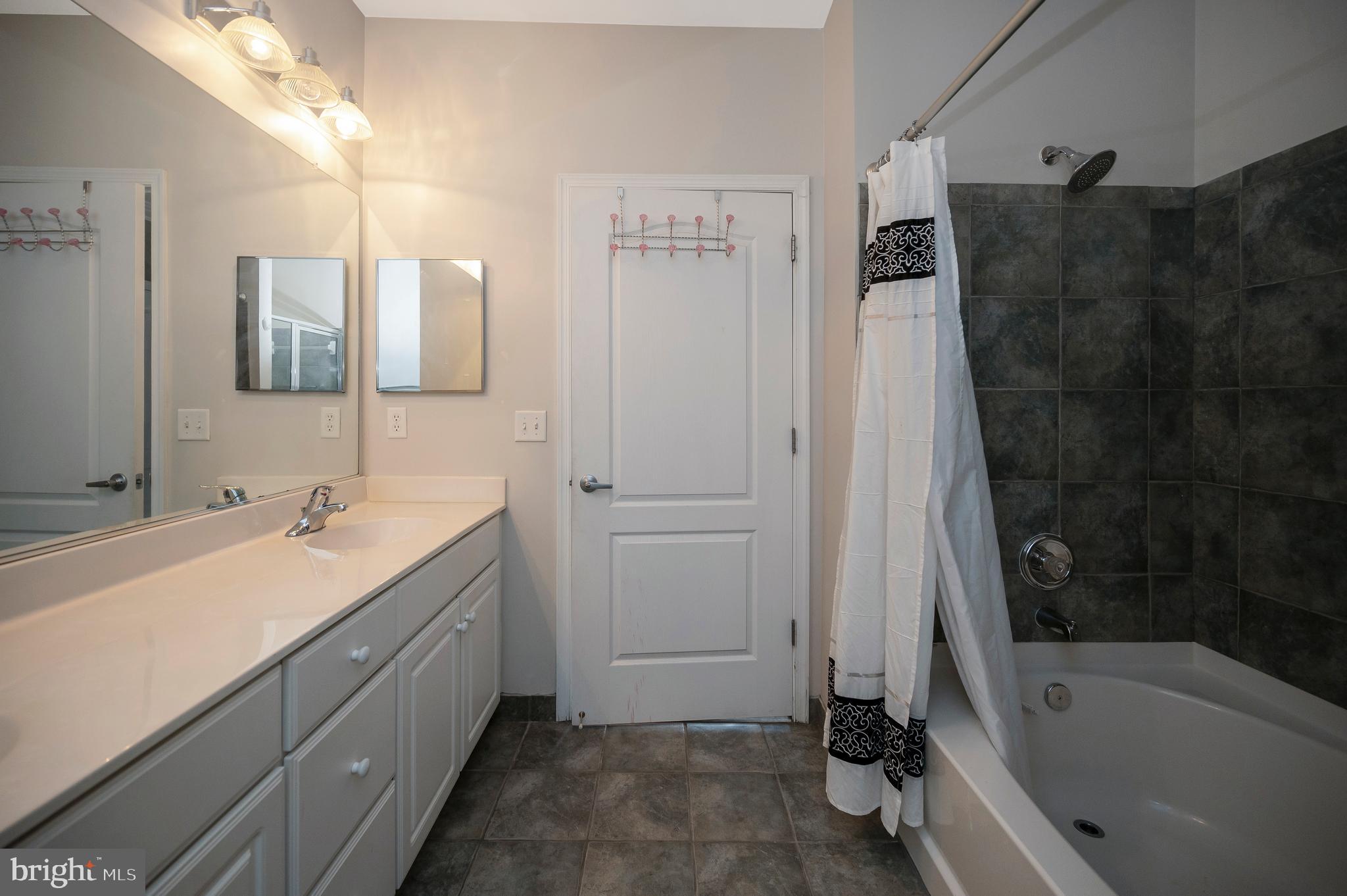 1641 LADUE COURT 203