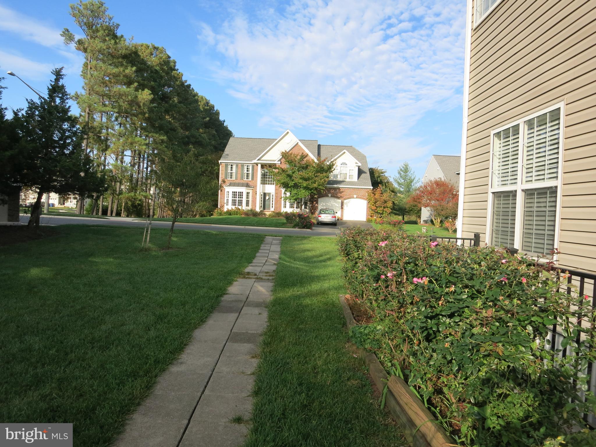 8400 HESSIAN HILL COURT