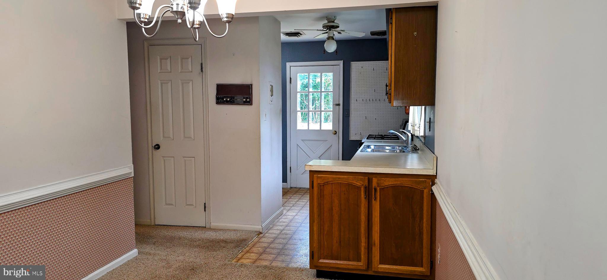 9405 BLACKSTONE ROAD