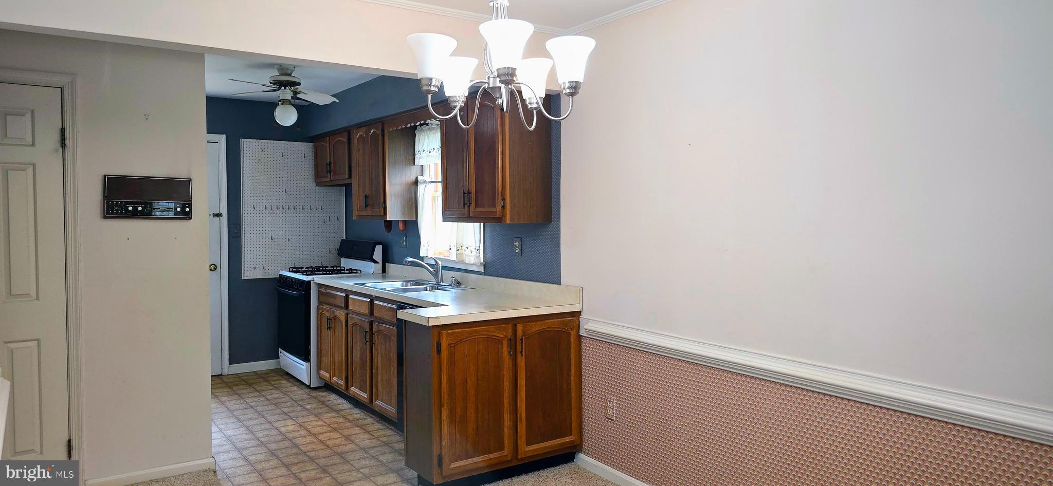 9405 BLACKSTONE ROAD