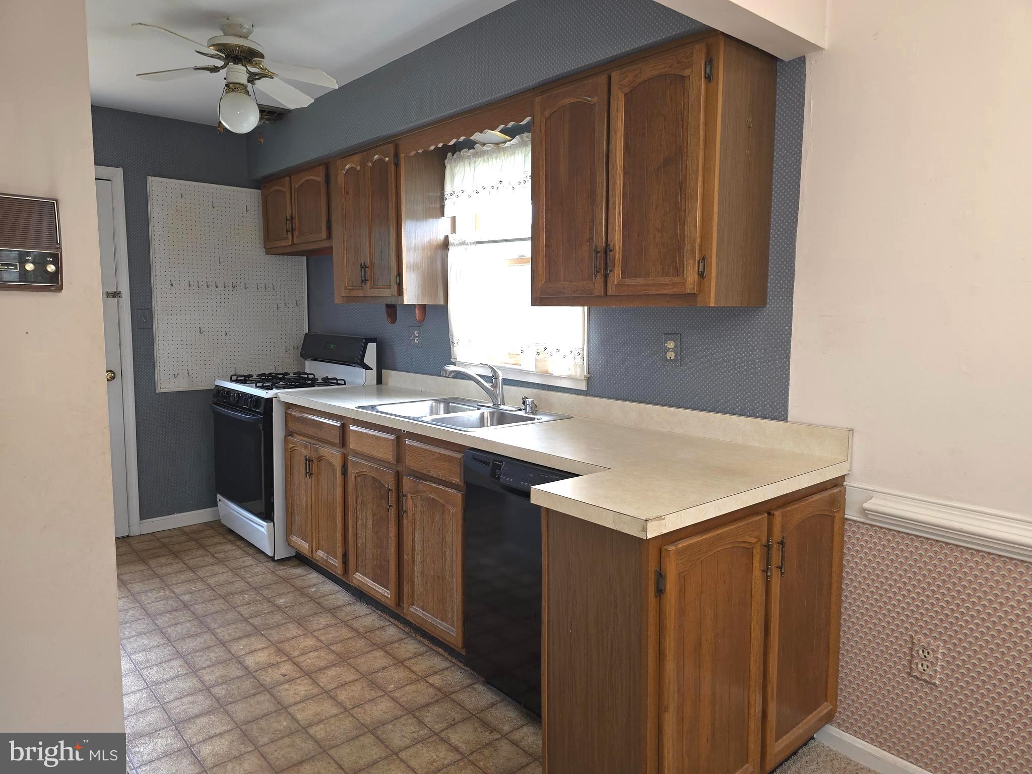 9405 BLACKSTONE ROAD