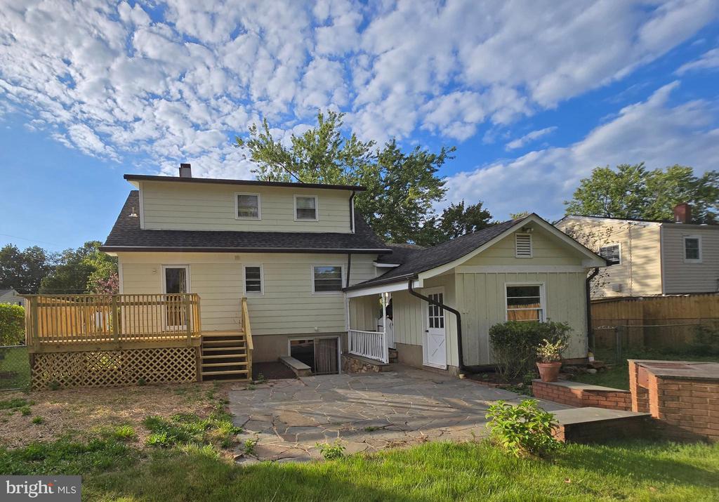 9405 BLACKSTONE ROAD