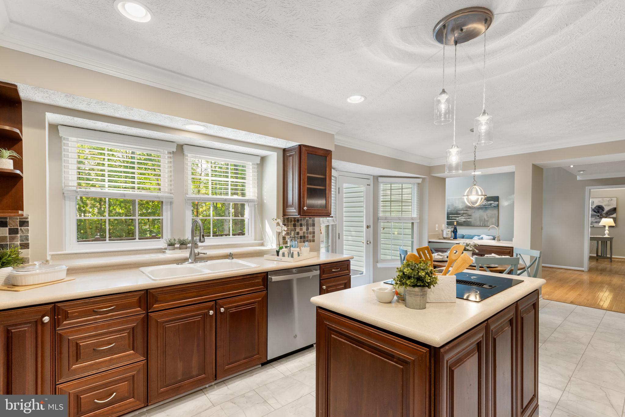 16606 ACCOLON COURT
