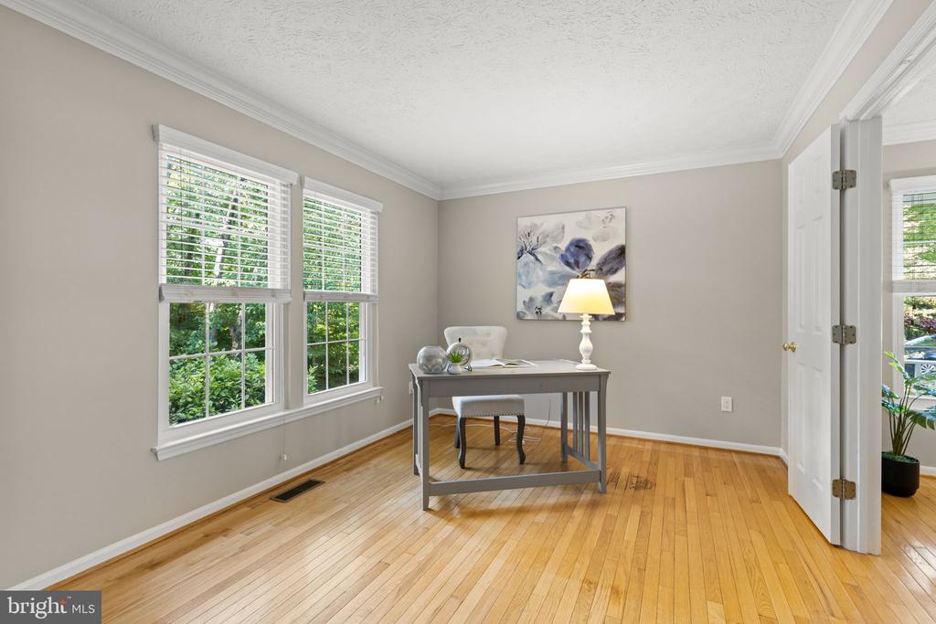 16606 ACCOLON COURT