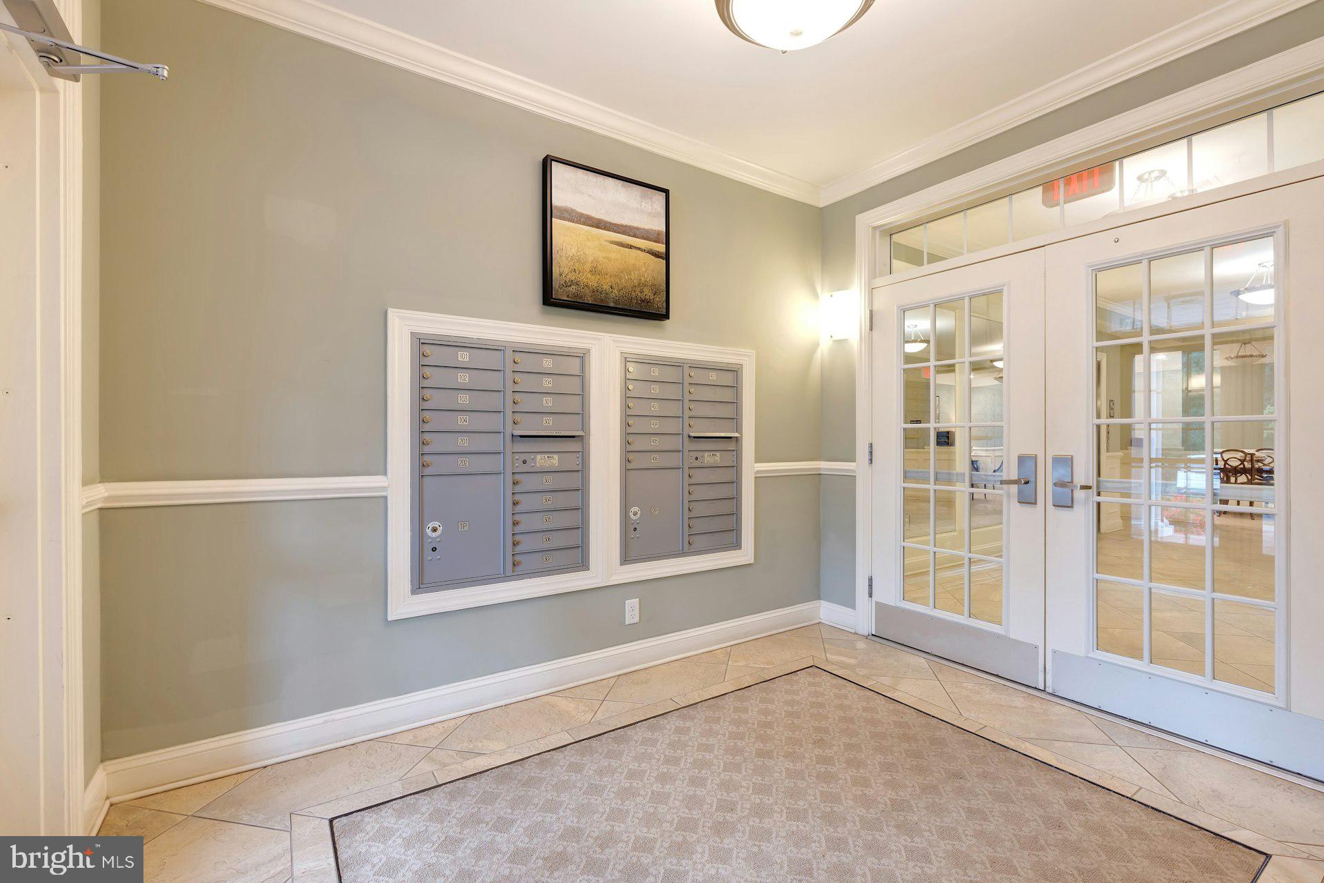 15211 ROYAL CREST DRIVE 405