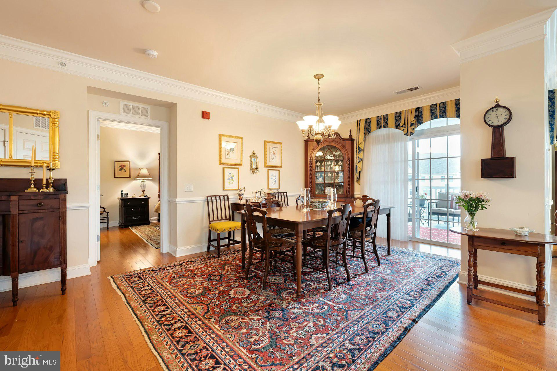 15211 ROYAL CREST DRIVE 405