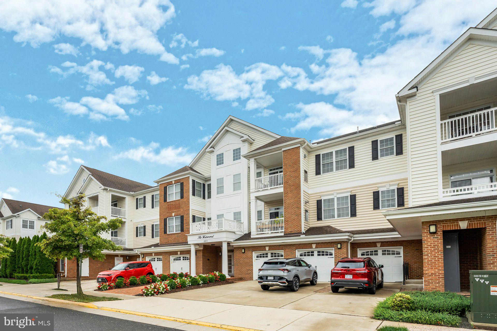 15211 ROYAL CREST DRIVE 405
