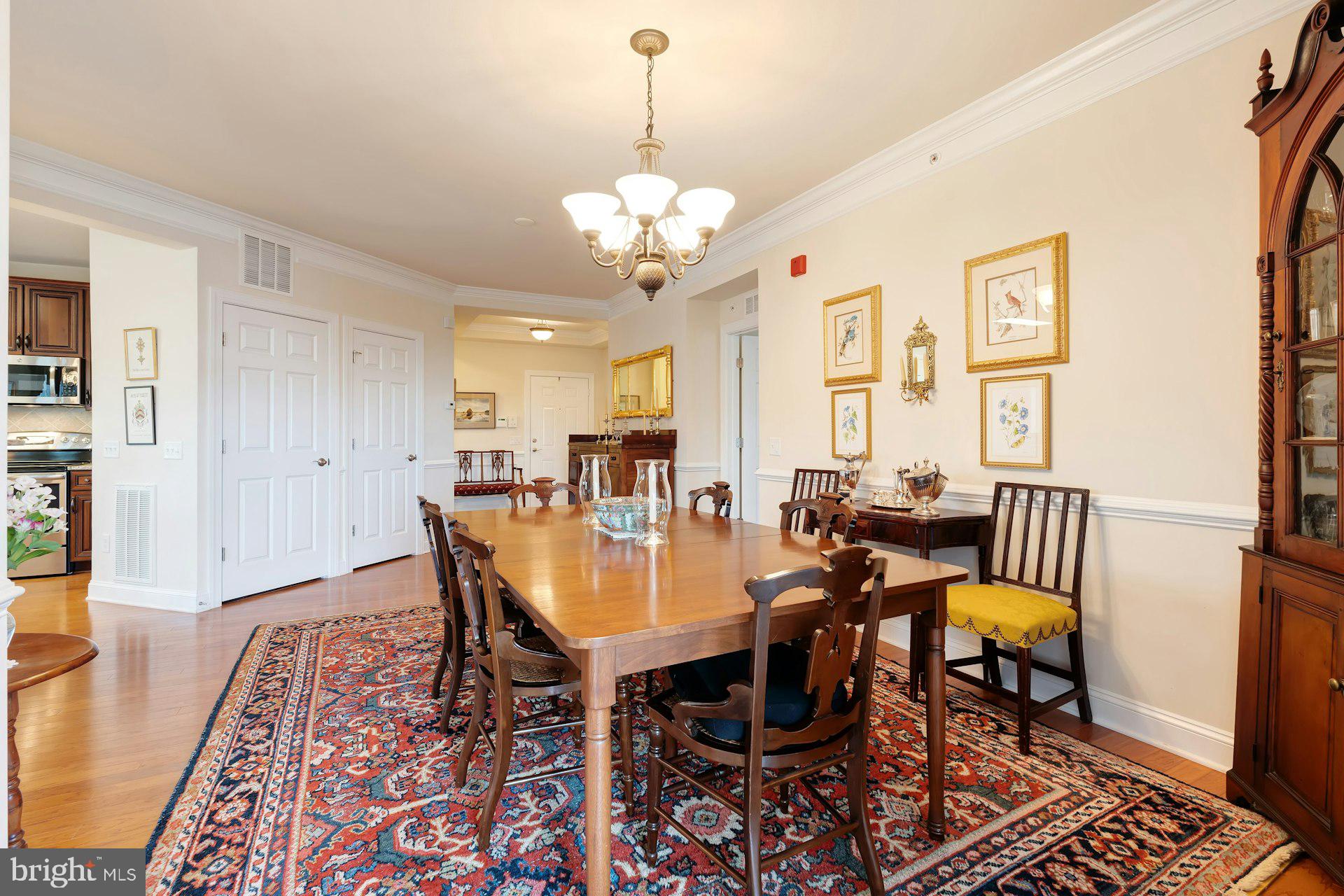 15211 ROYAL CREST DRIVE 405