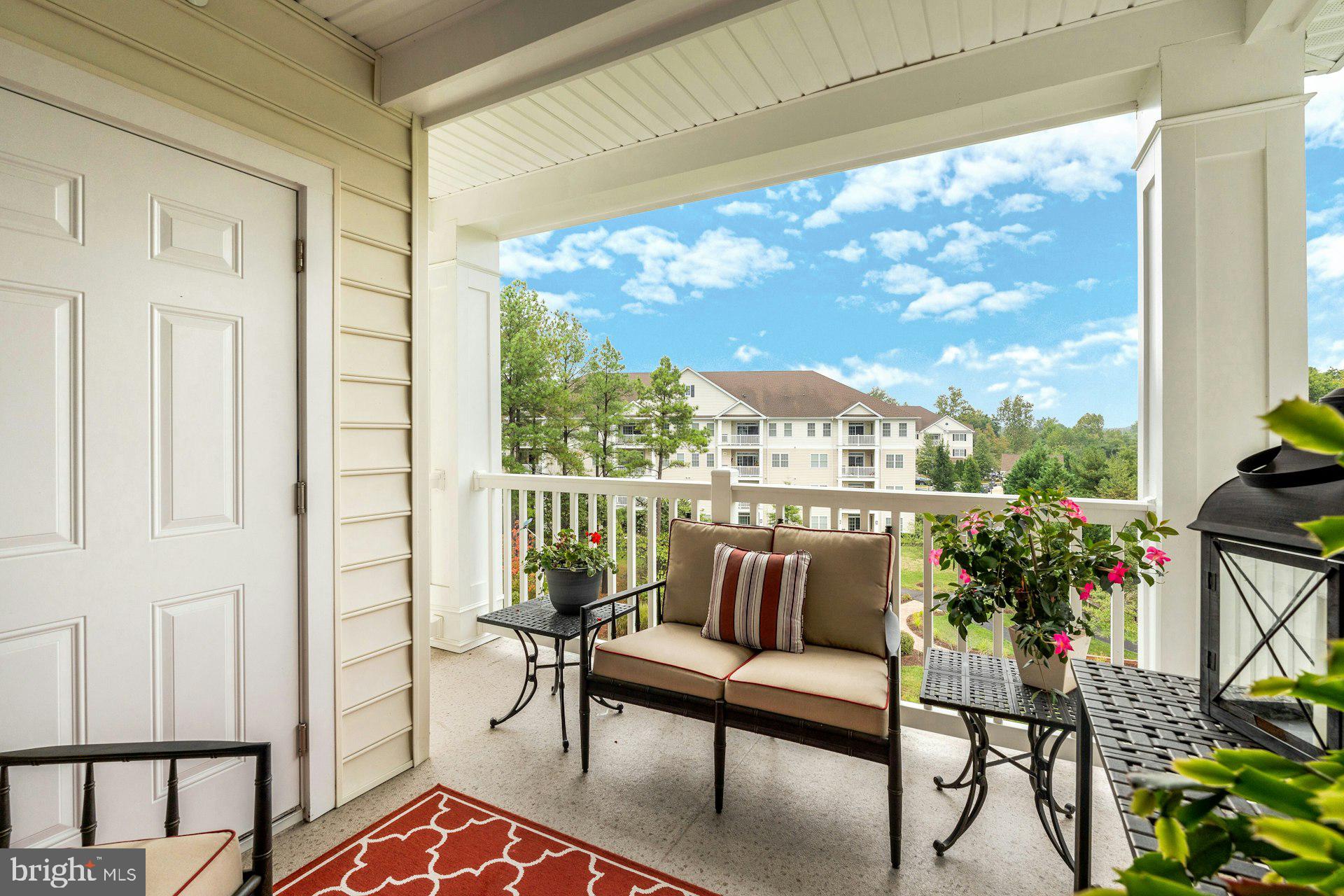 15211 ROYAL CREST DRIVE 405