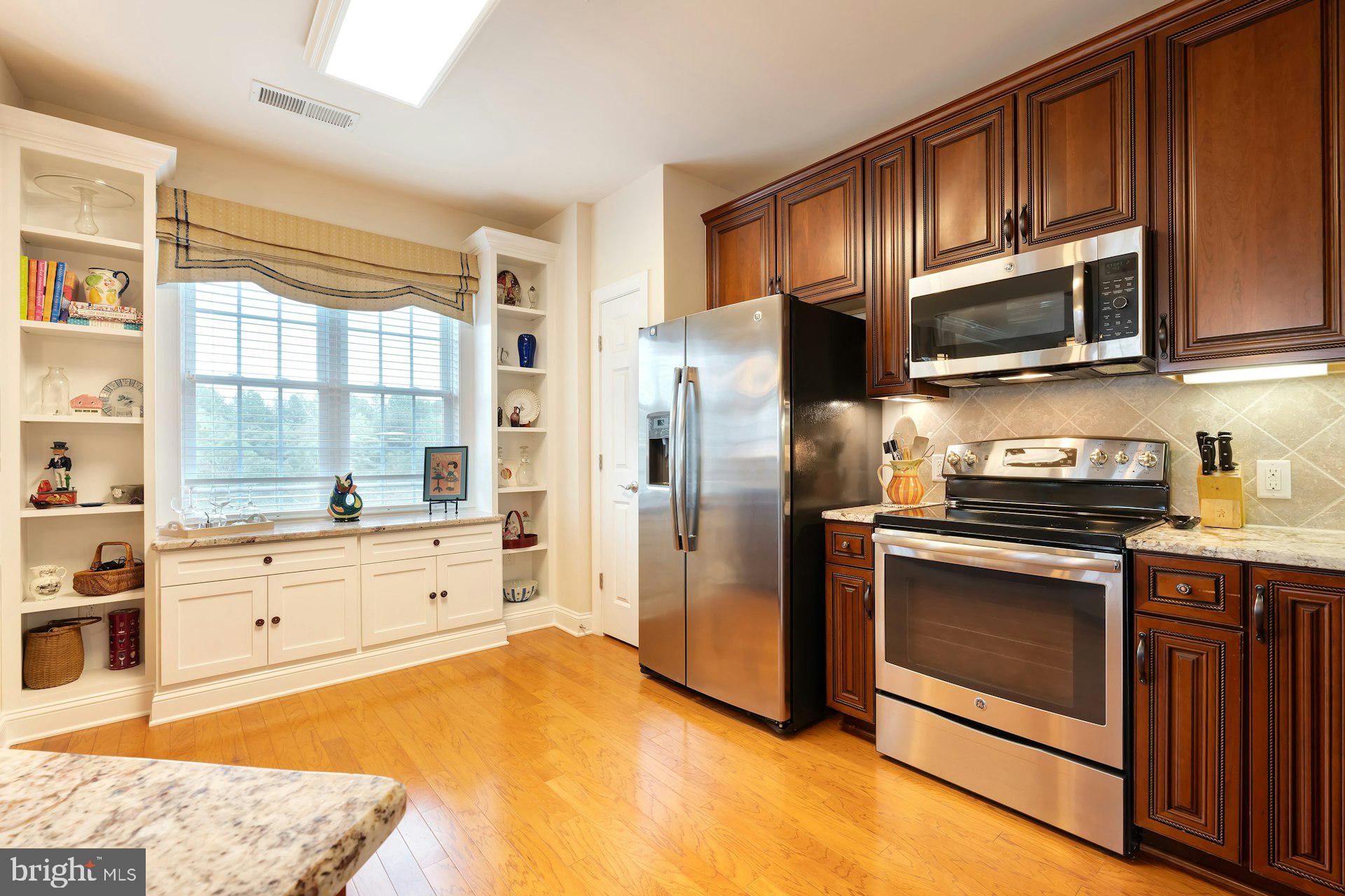 15211 ROYAL CREST DRIVE 405