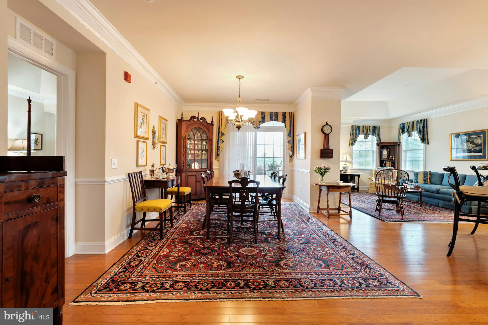 15211 ROYAL CREST DRIVE 405