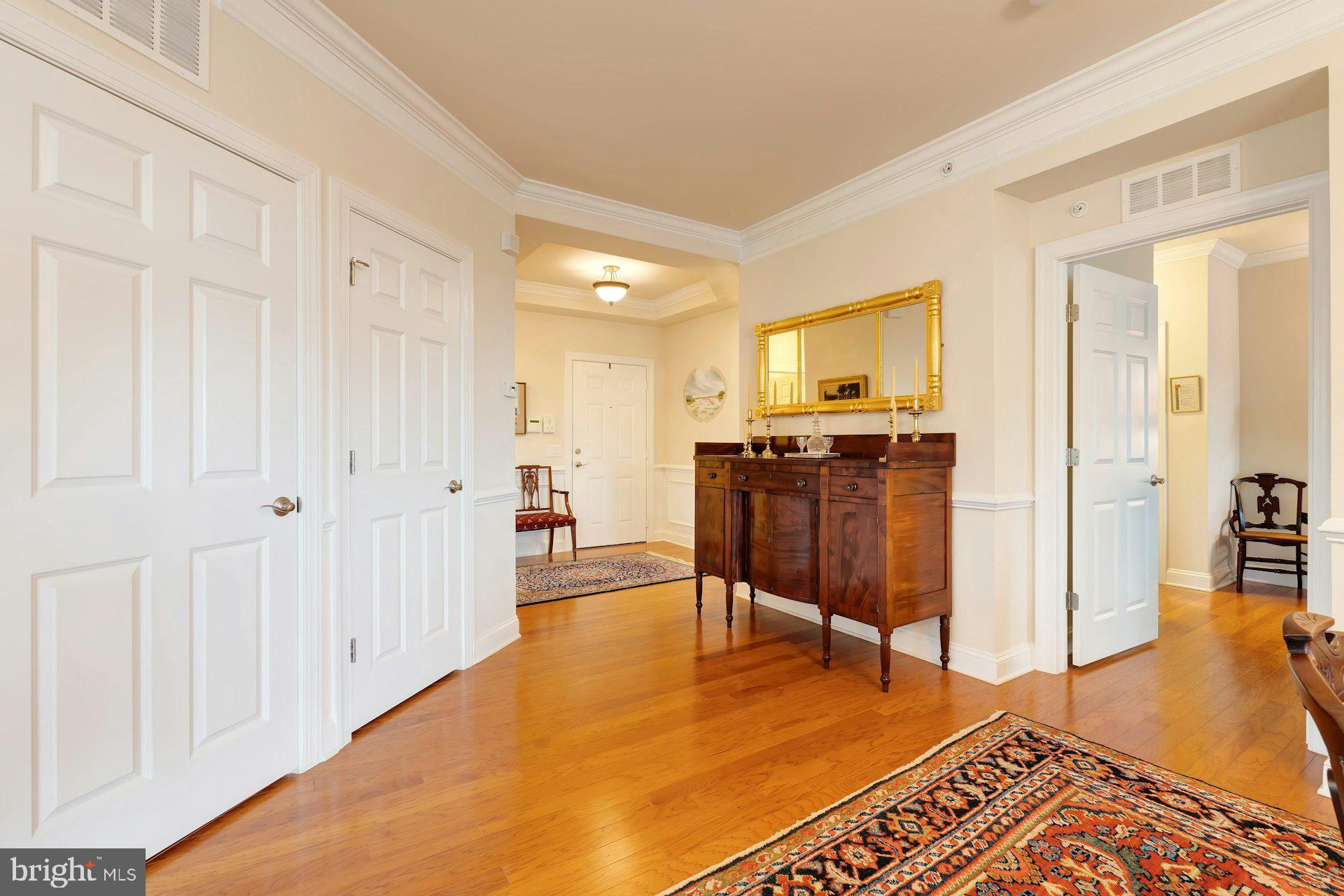 15211 ROYAL CREST DRIVE 405