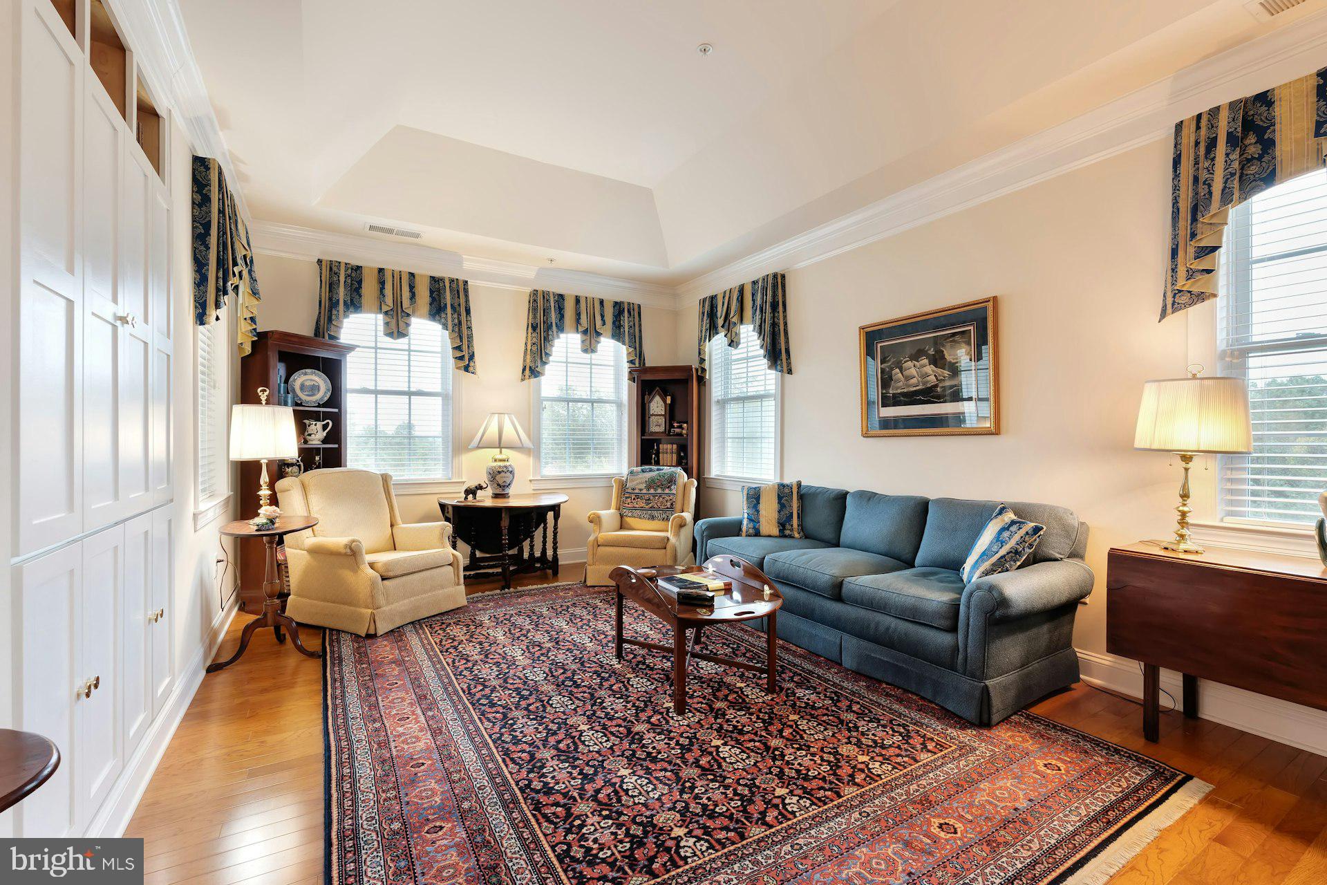 15211 ROYAL CREST DRIVE 405