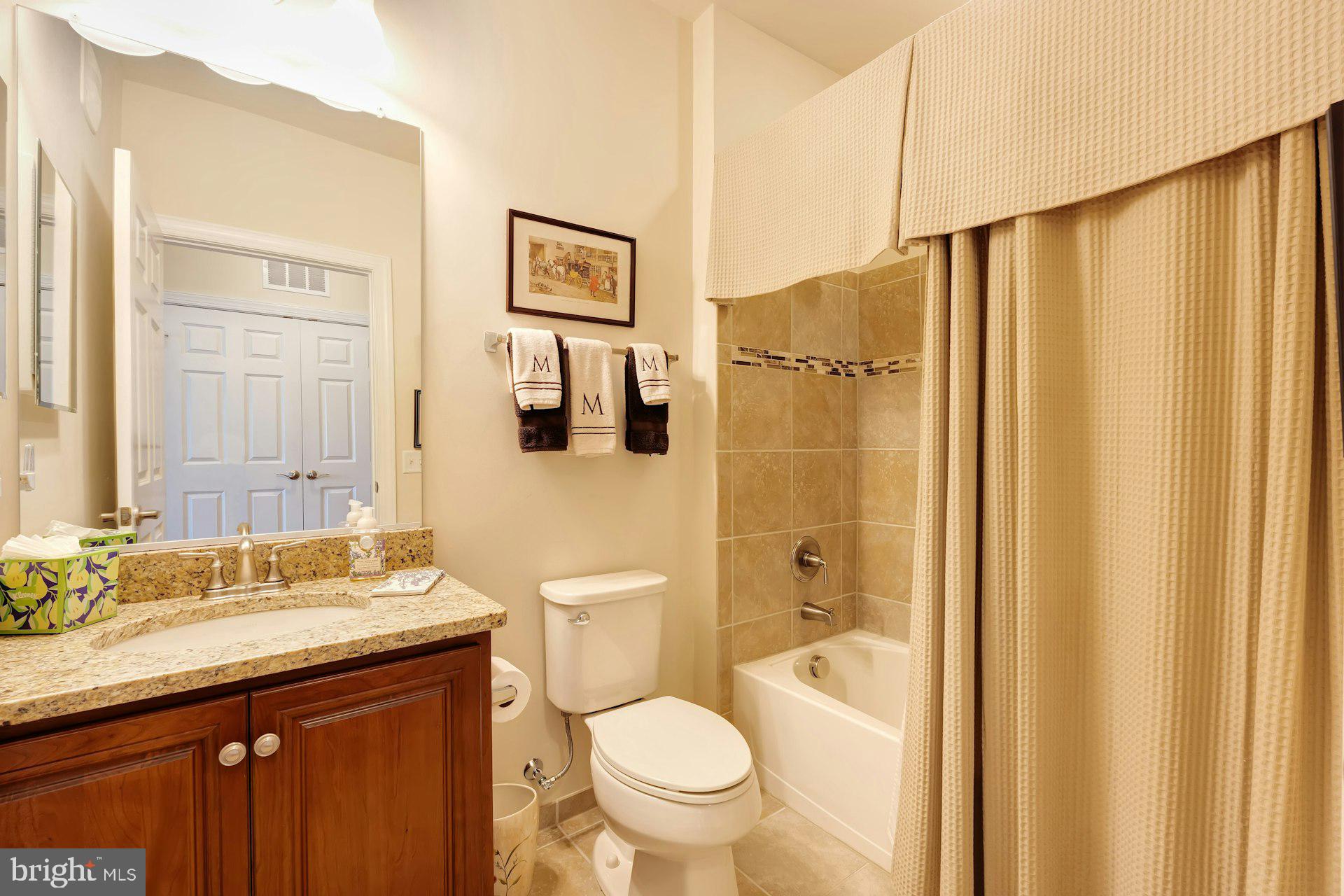 15211 ROYAL CREST DRIVE 405