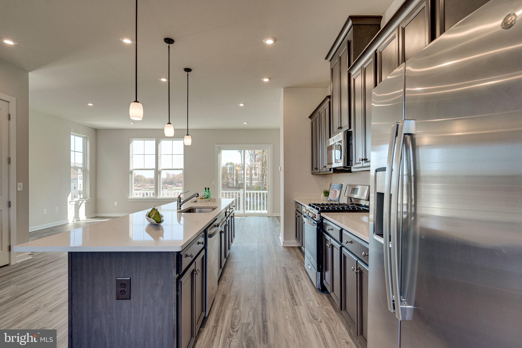 1759 AUTUMN MAPLE LEAF DRIVE