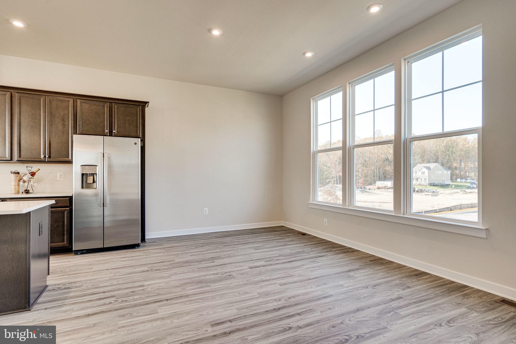 1759 AUTUMN MAPLE LEAF DRIVE