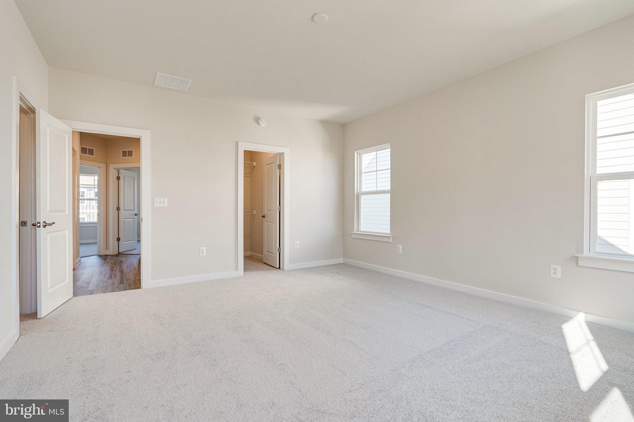 1759 AUTUMN MAPLE LEAF DRIVE