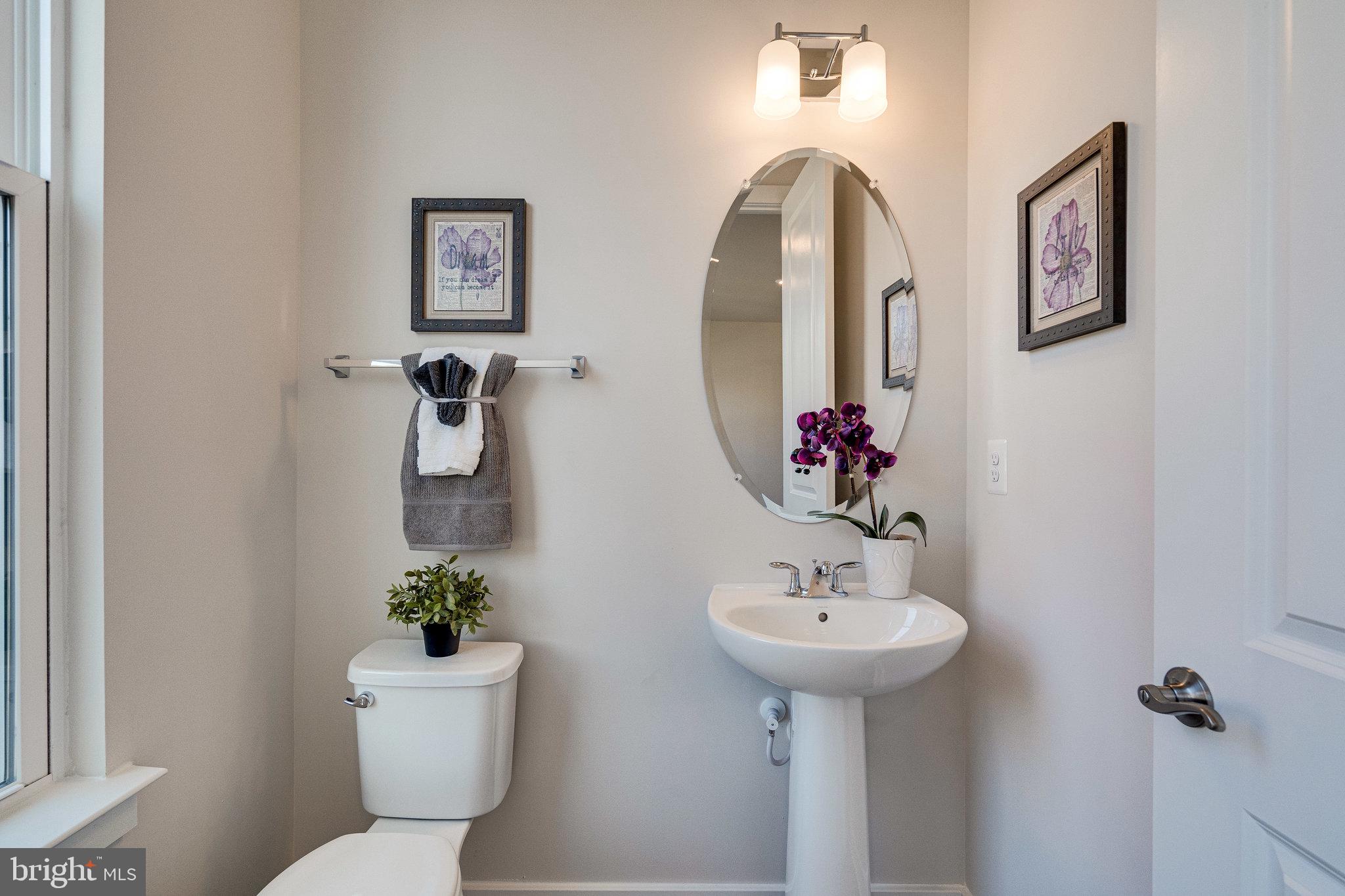 1759 AUTUMN MAPLE LEAF DRIVE