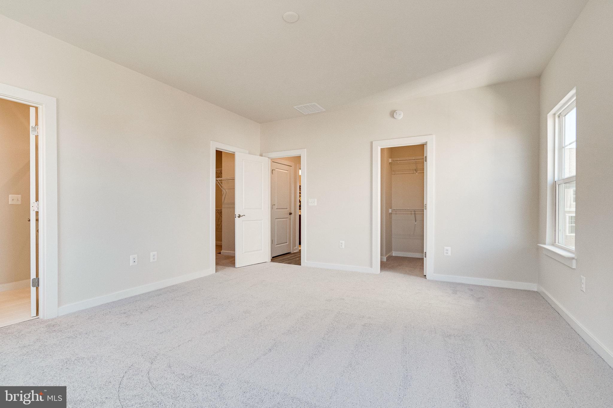 1759 AUTUMN MAPLE LEAF DRIVE