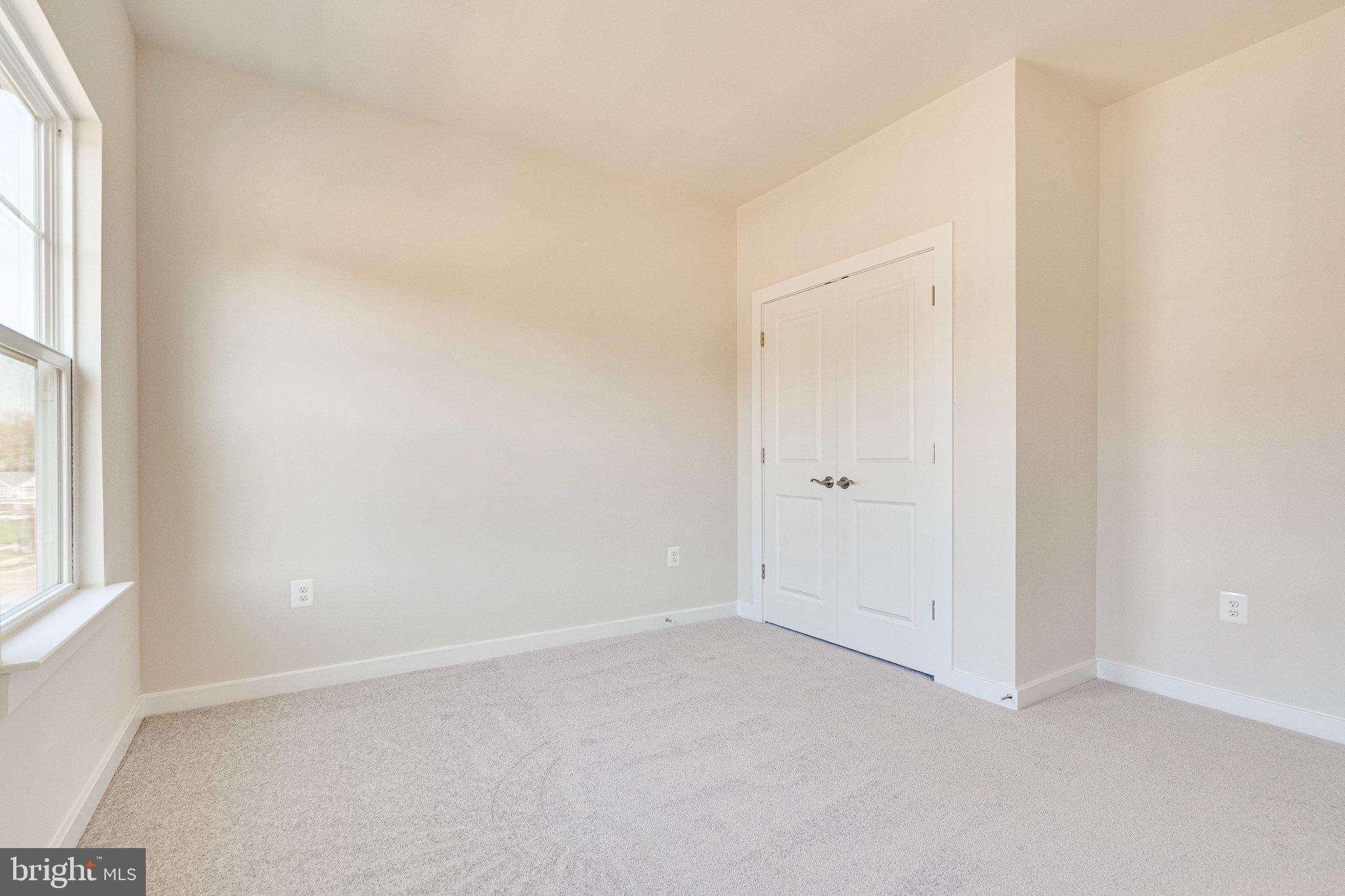 1759 AUTUMN MAPLE LEAF DRIVE