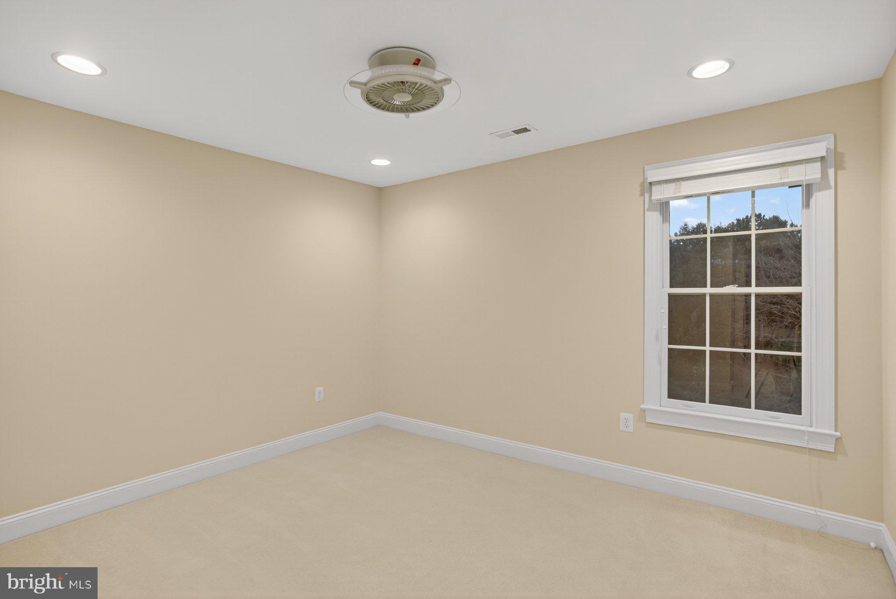 8178 SNEAD LOOP