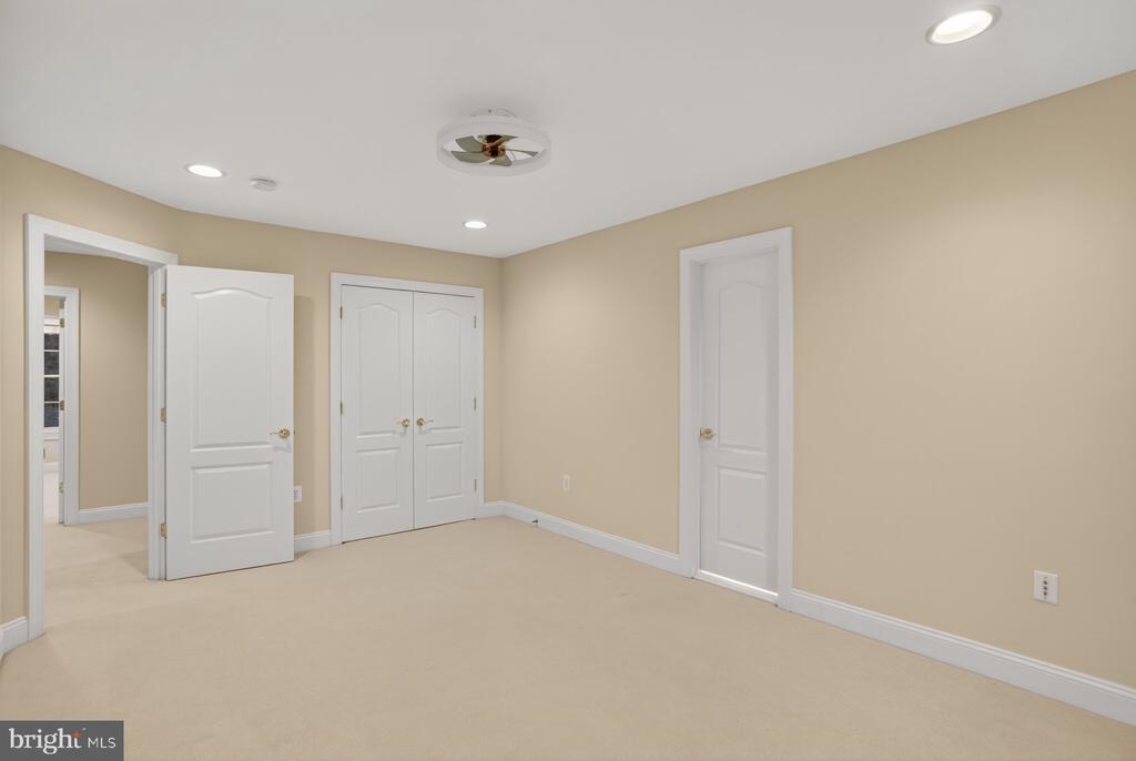 8178 SNEAD LOOP