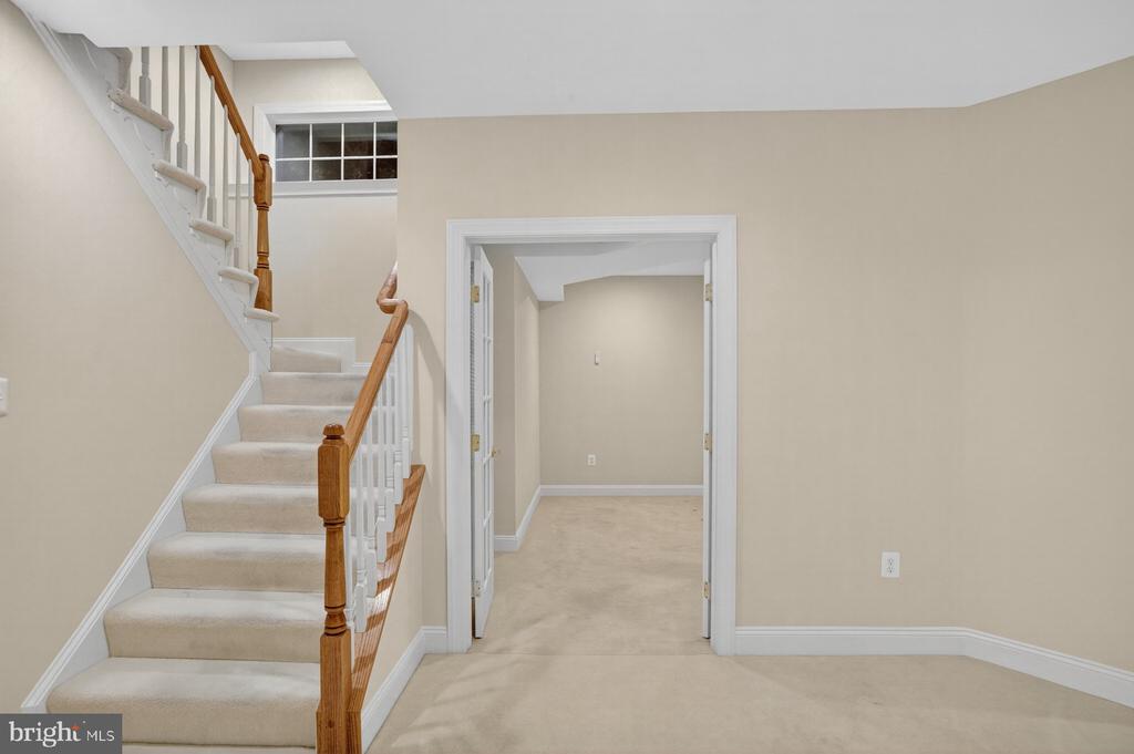 8178 SNEAD LOOP