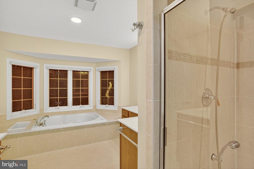 8178 SNEAD LOOP