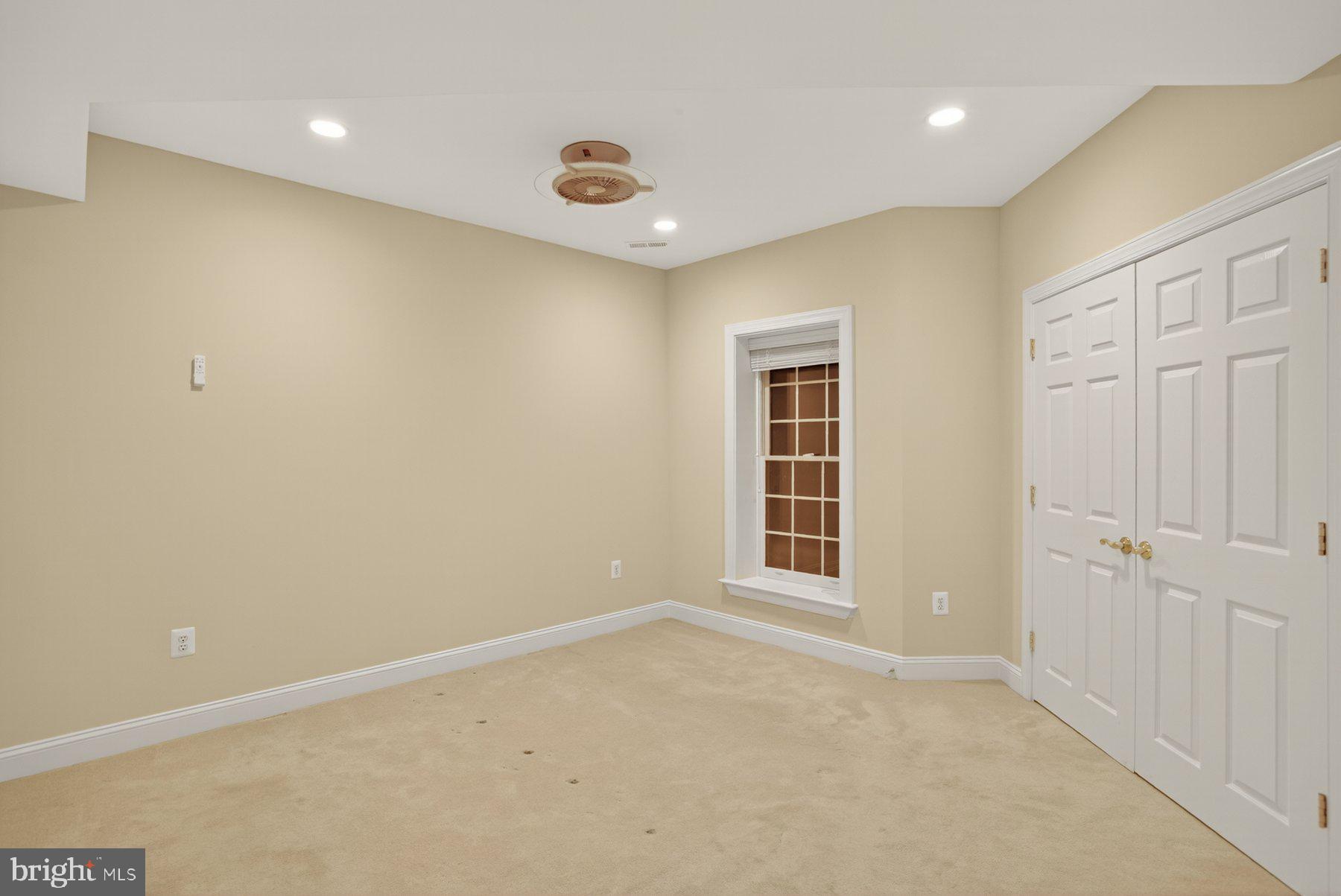 8178 SNEAD LOOP