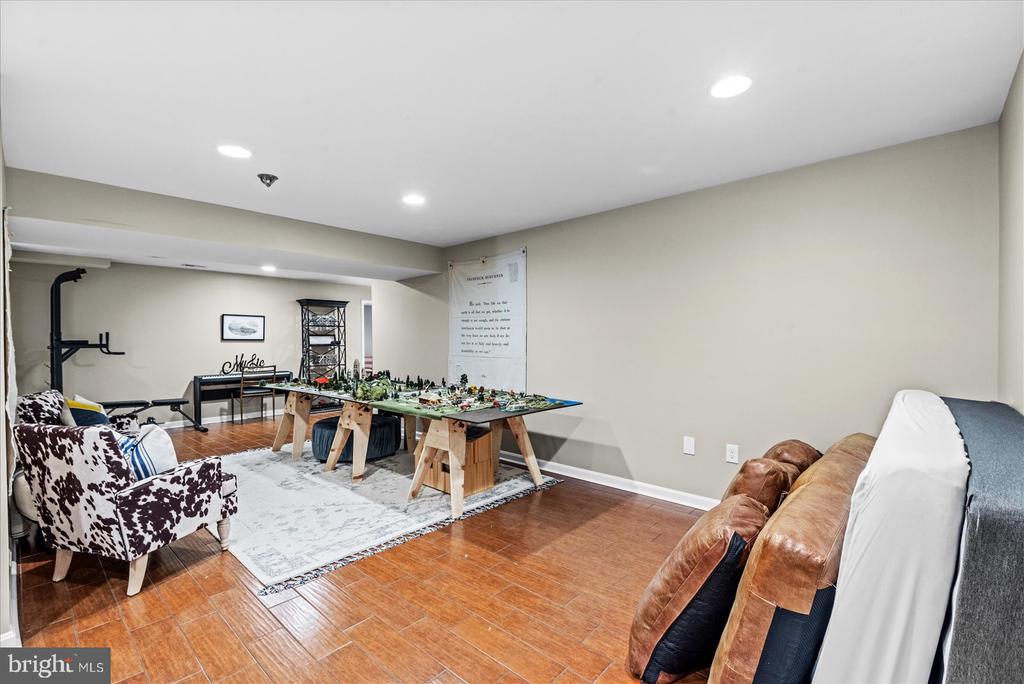 12303 ELIFF WAY