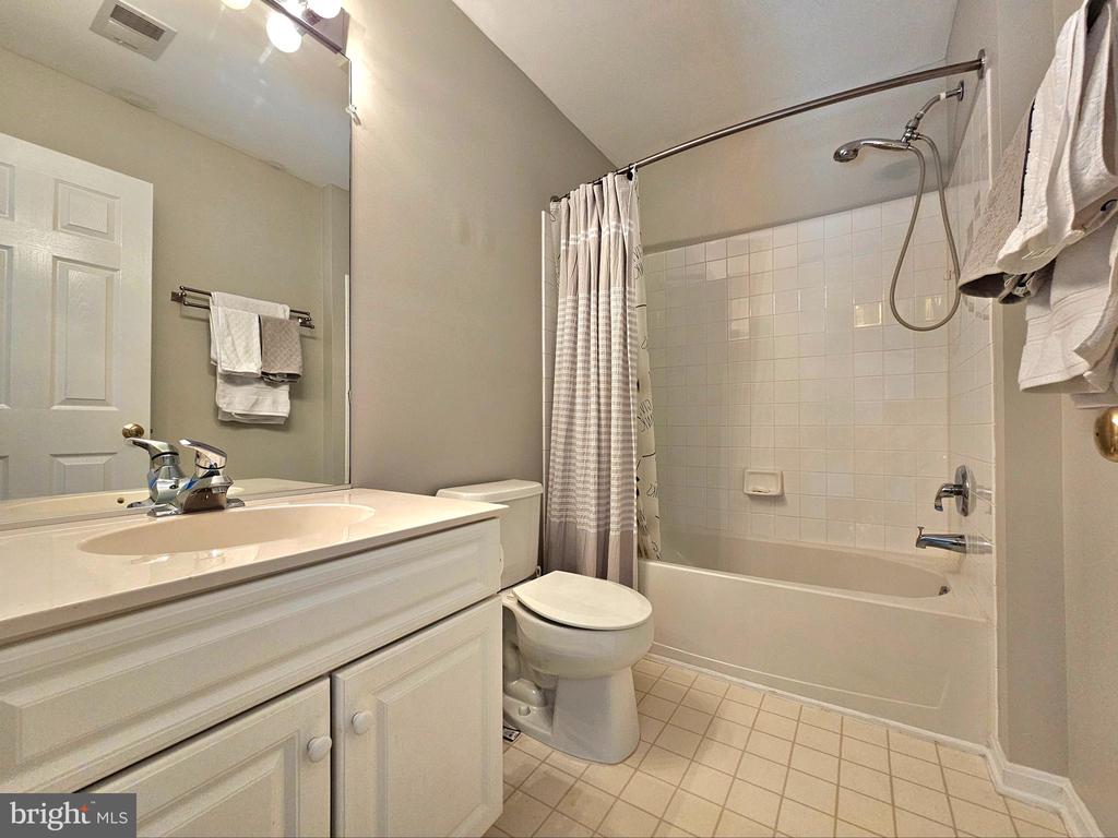 15004 SLIPPERY ELM COURT