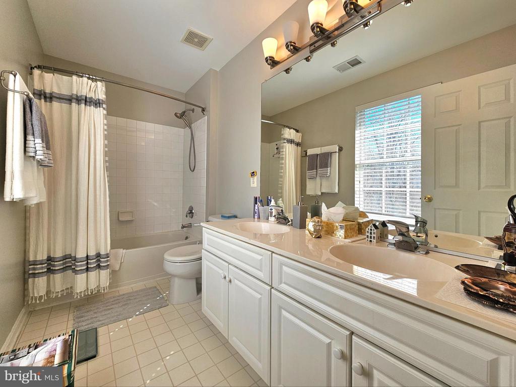 15004 SLIPPERY ELM COURT