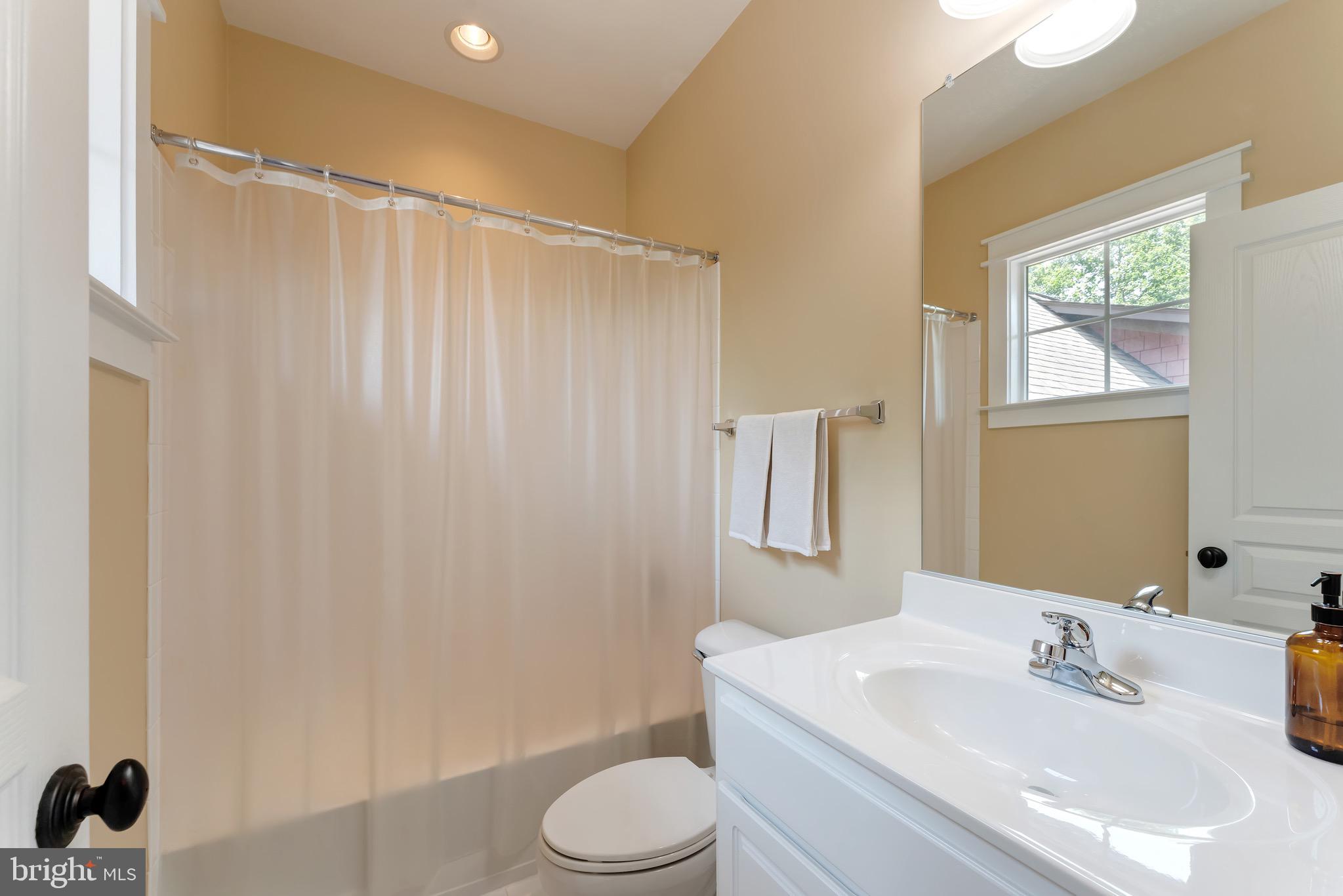 14428 EAGLE ISLAND COURT